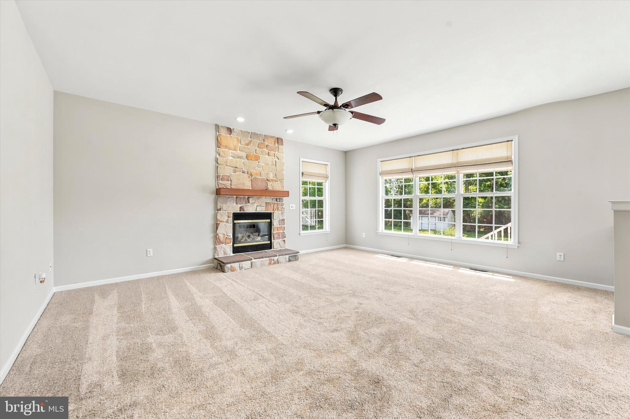 HIBERNIA KNOLL - Residential