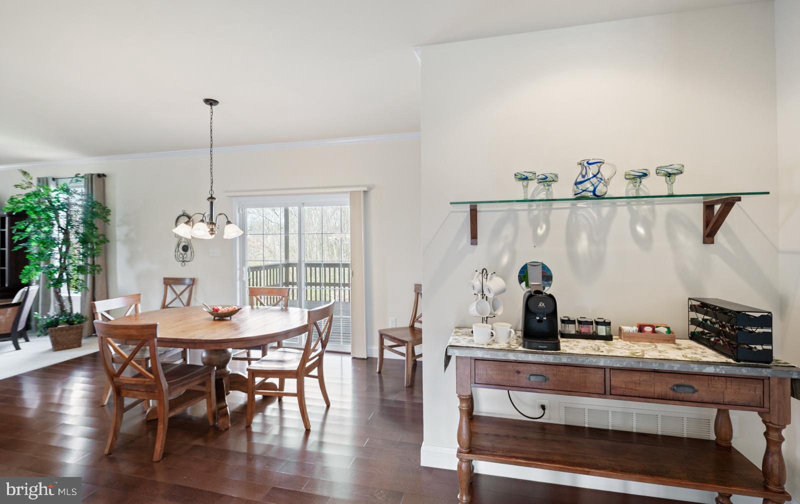 WOODS EDGE - Residential