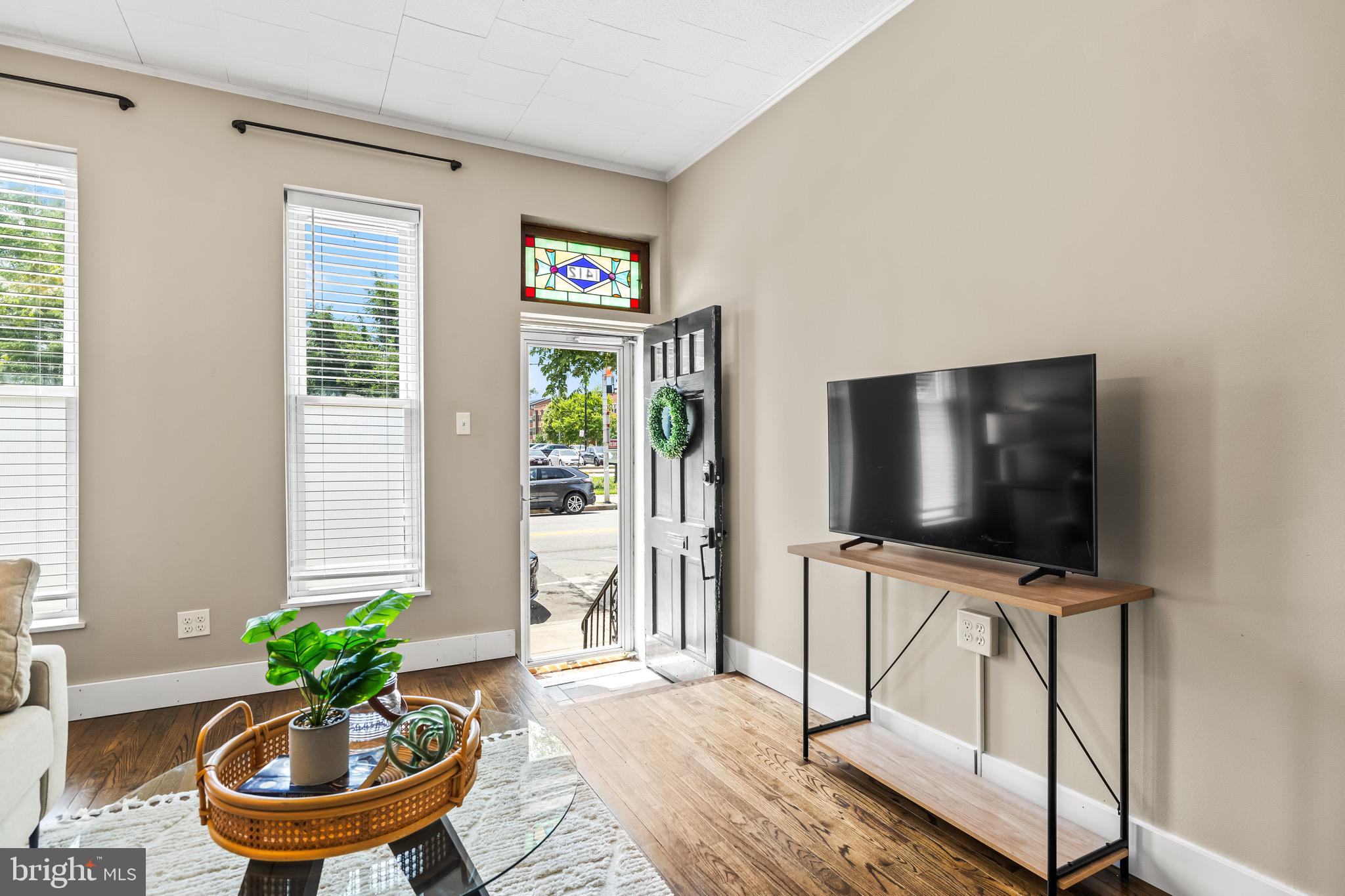 LOCUST POINT - Residential