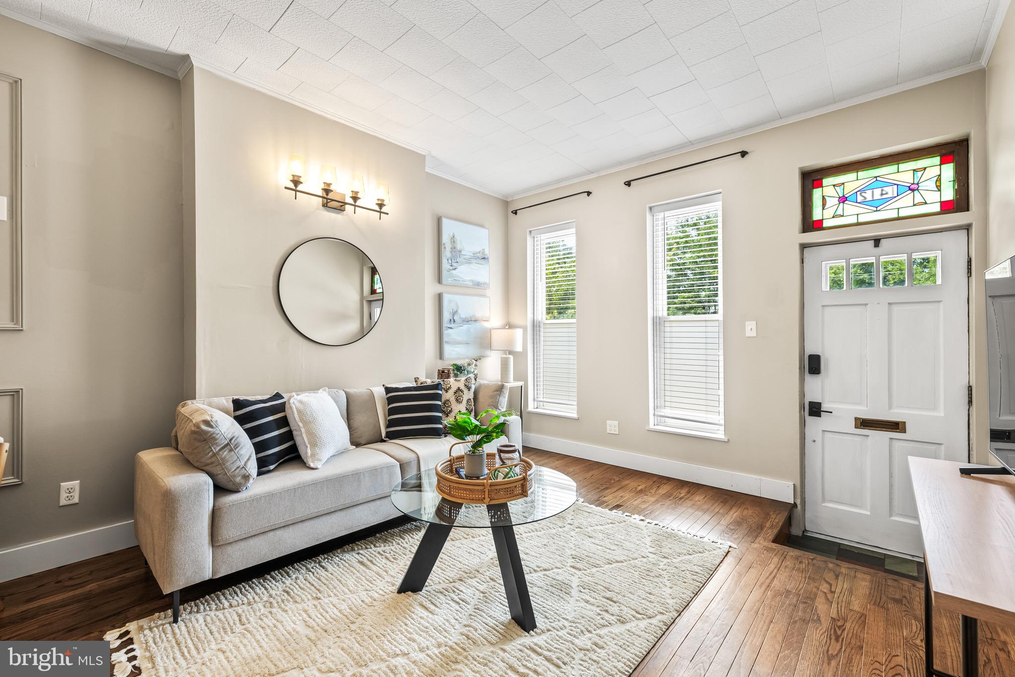 LOCUST POINT - Residential