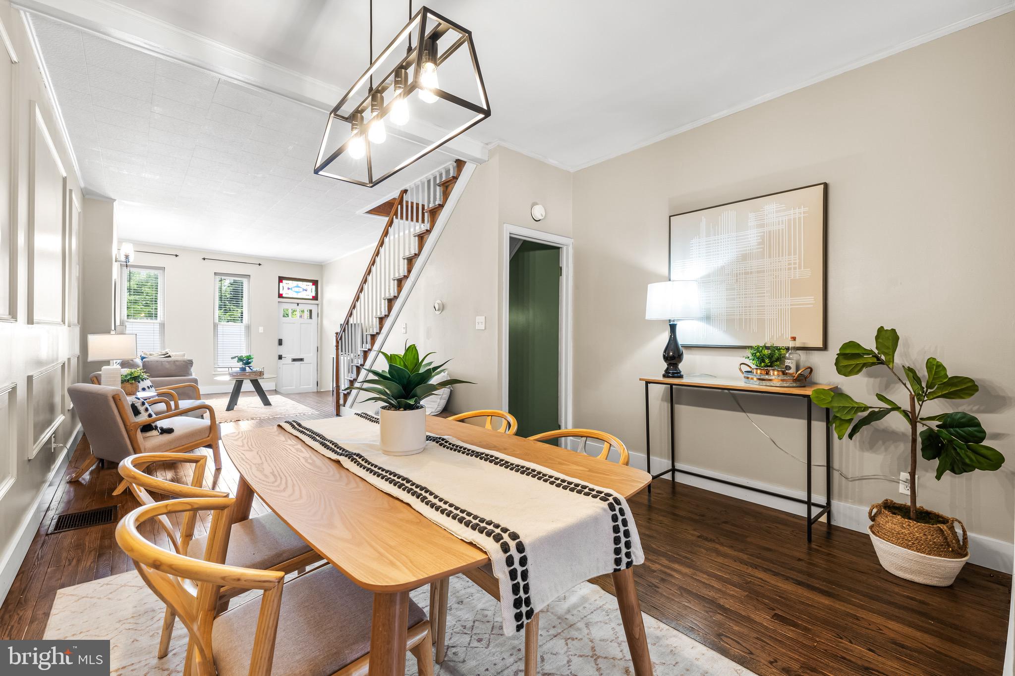 LOCUST POINT - Residential
