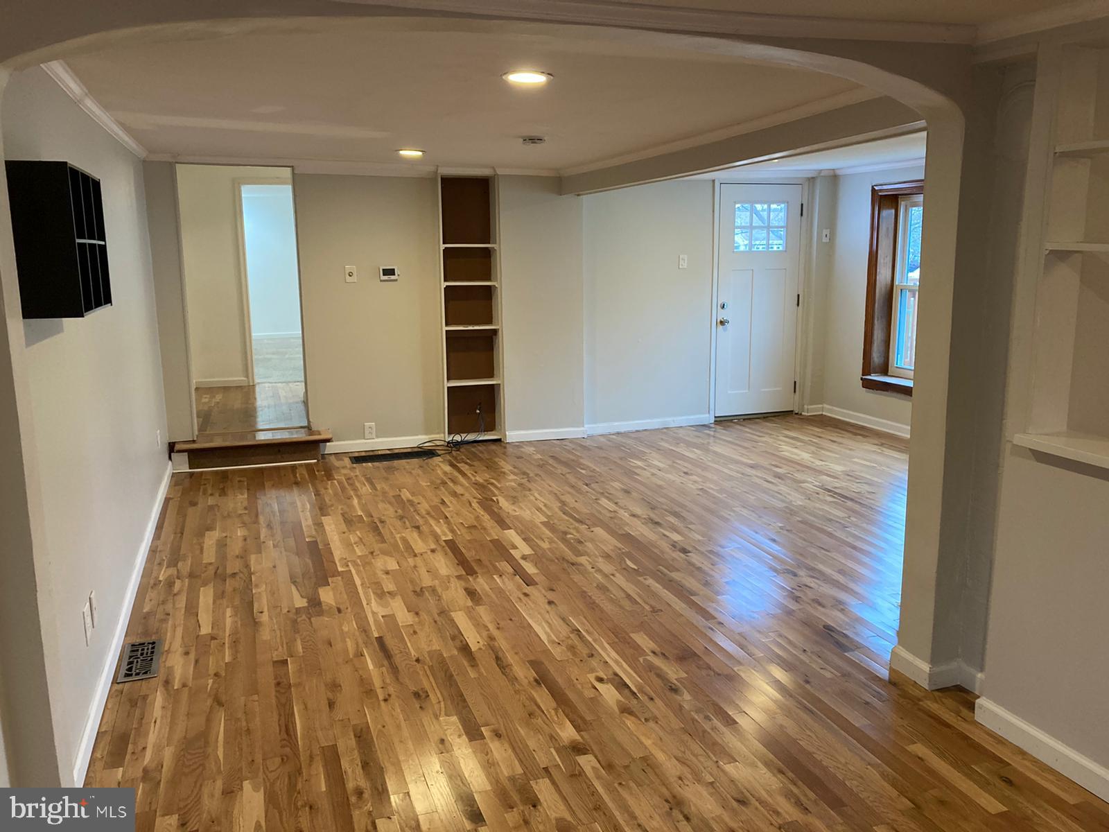 THORNDALE - Residential Lease