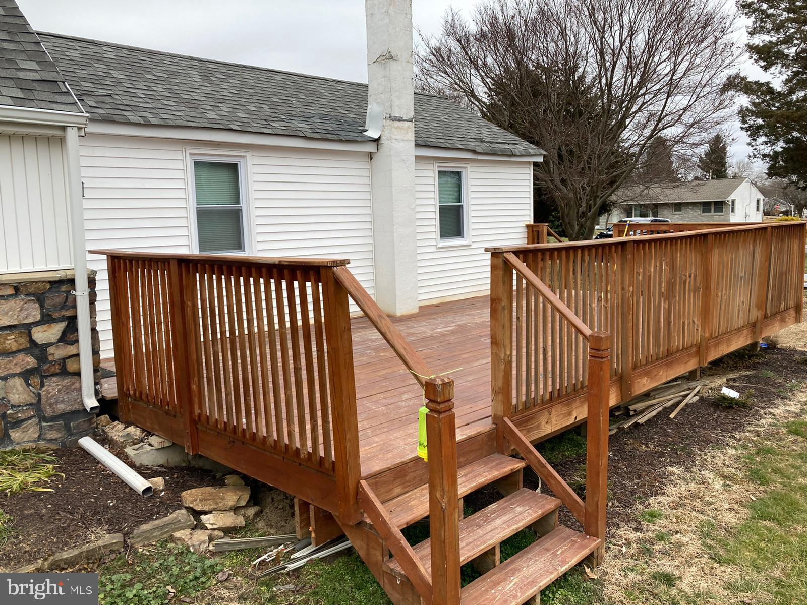 THORNDALE - Residential Lease