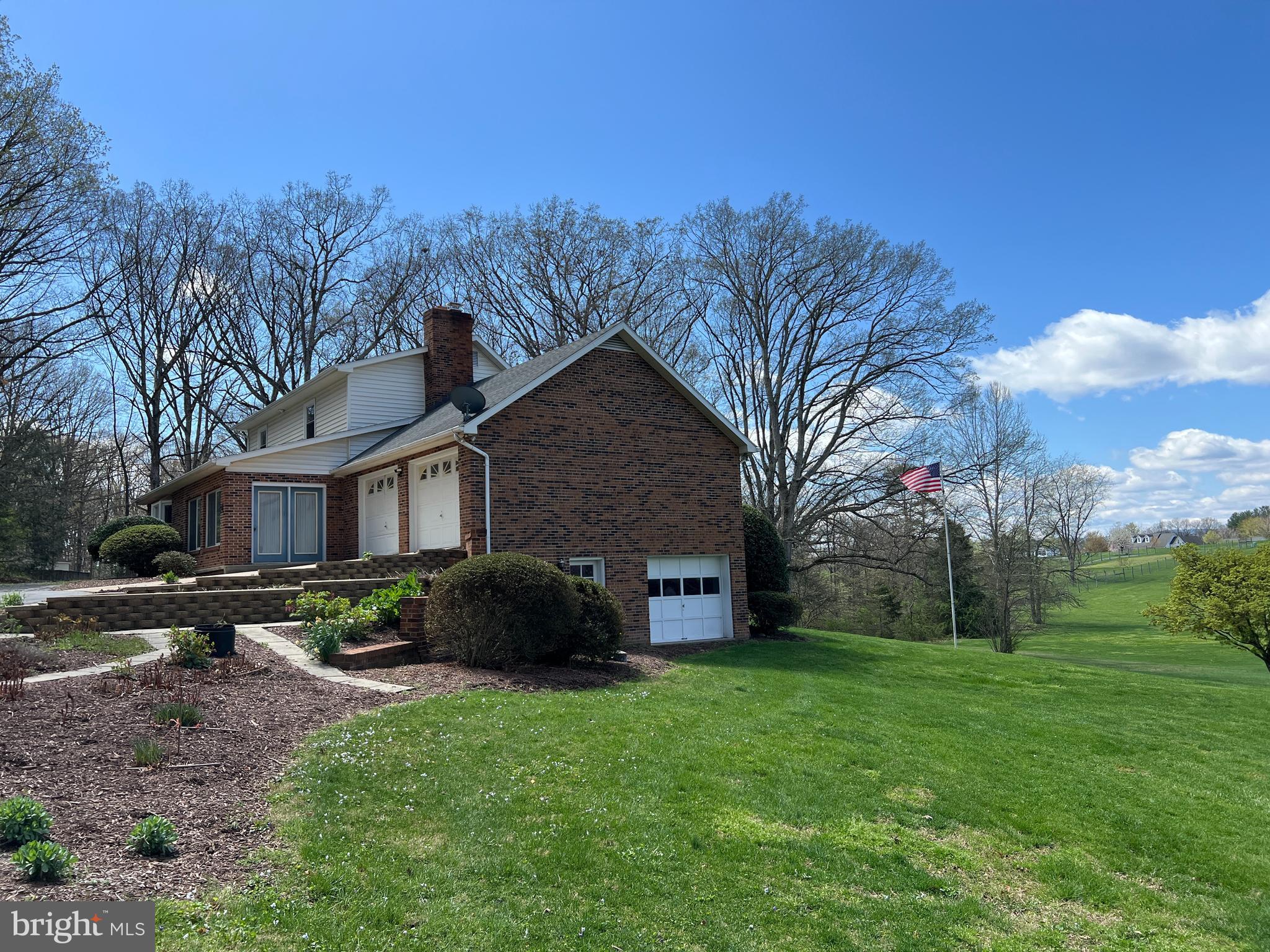 WINDSOR FARMS - Residential
