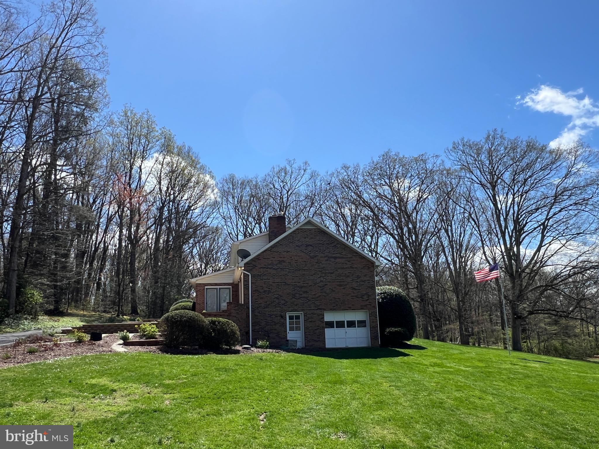 WINDSOR FARMS - Residential