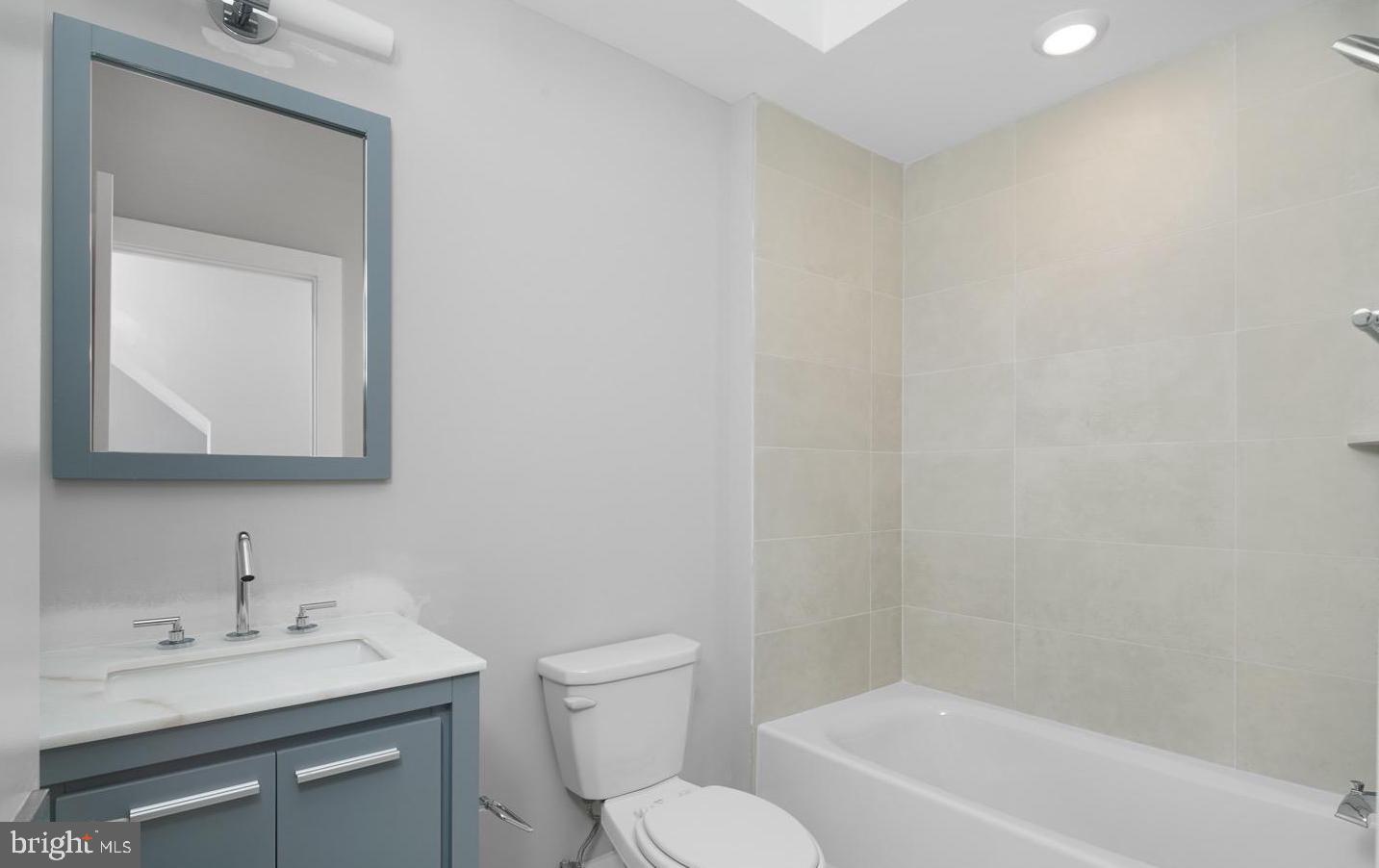 POINT BREEZE - Residential