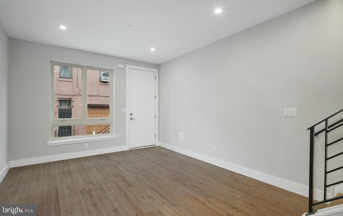 POINT BREEZE - Residential