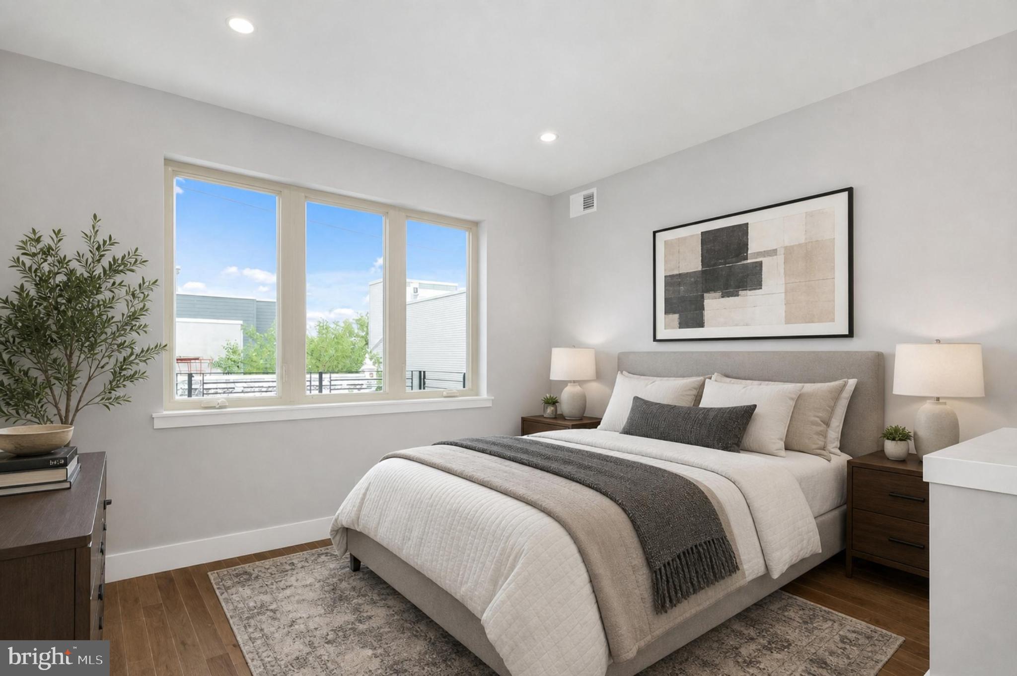 POINT BREEZE - Residential