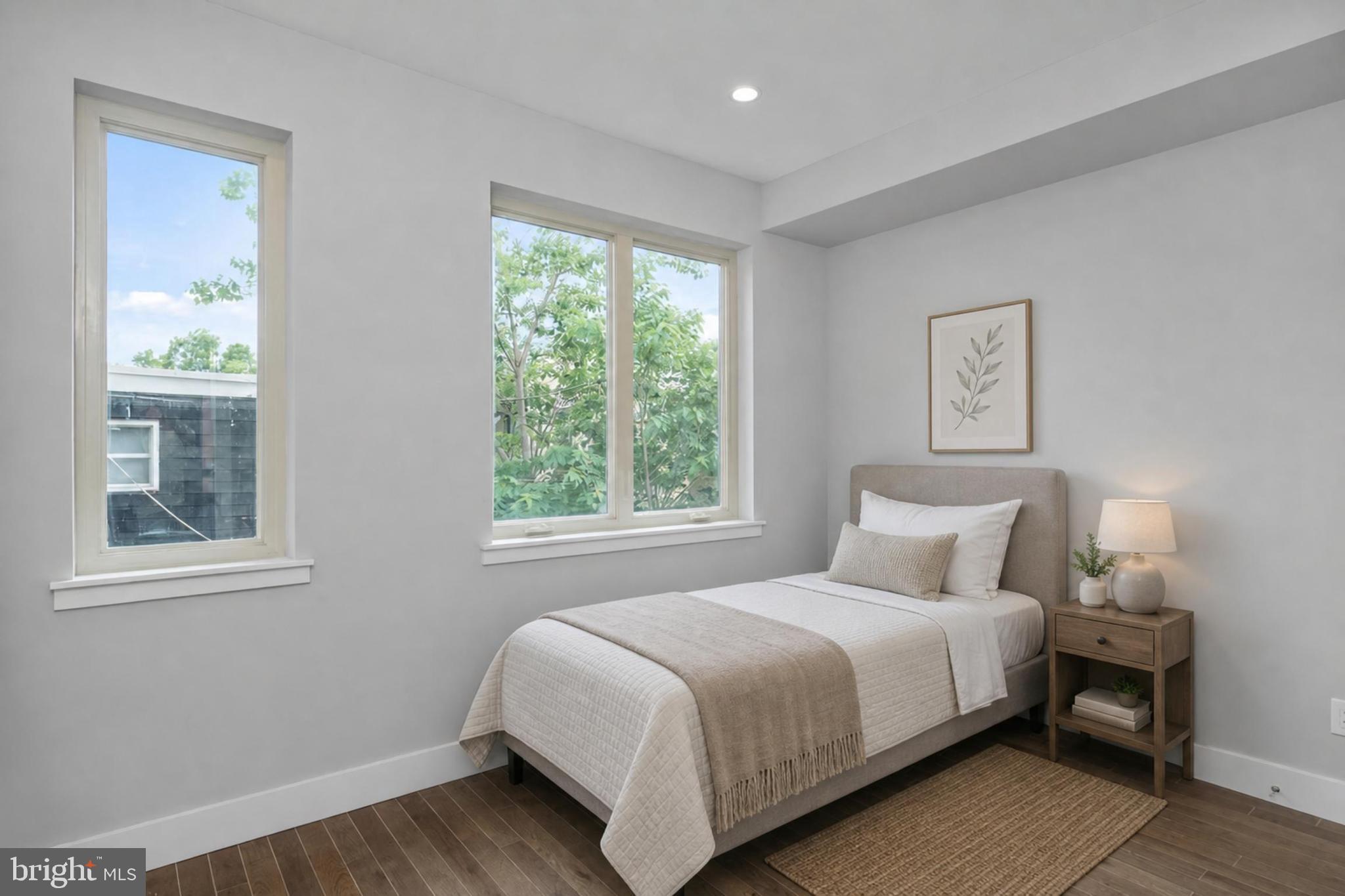 POINT BREEZE - Residential