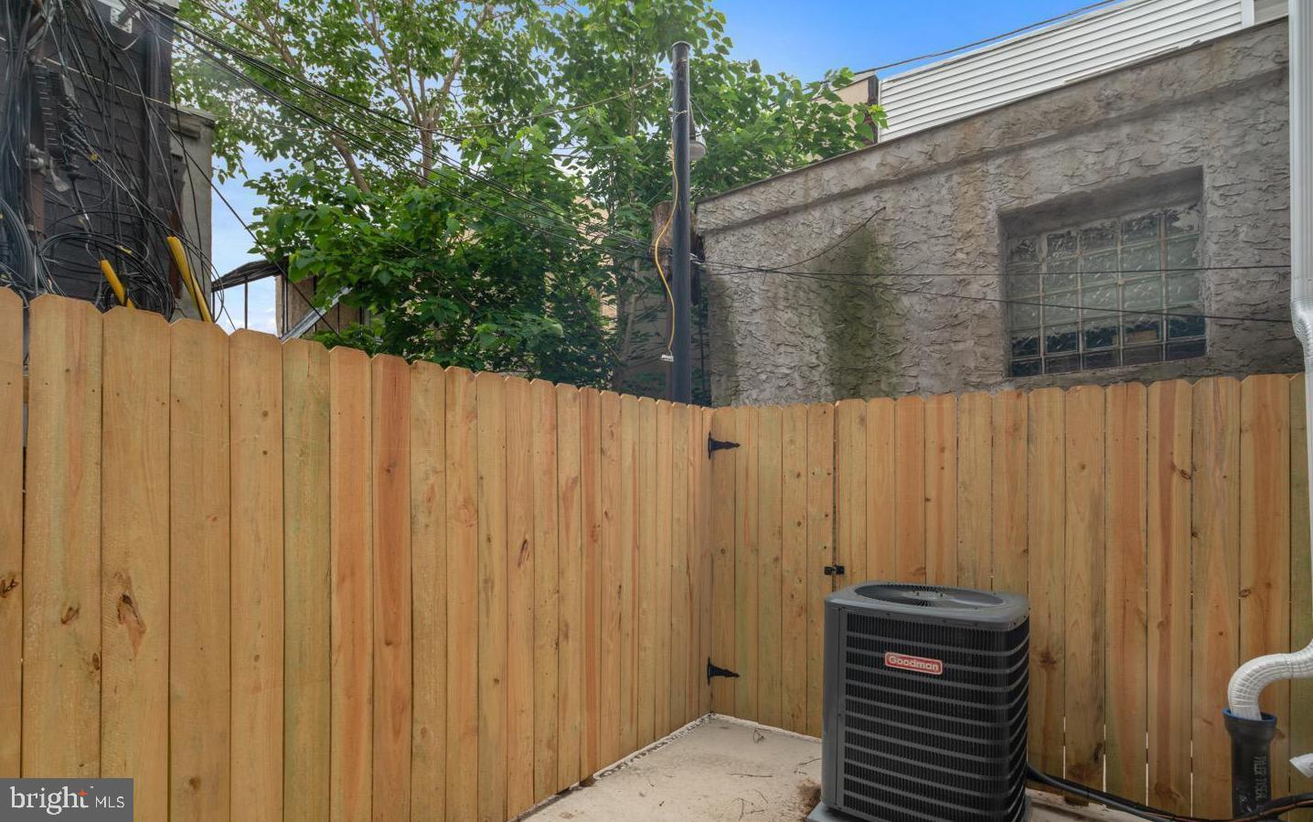POINT BREEZE - Residential
