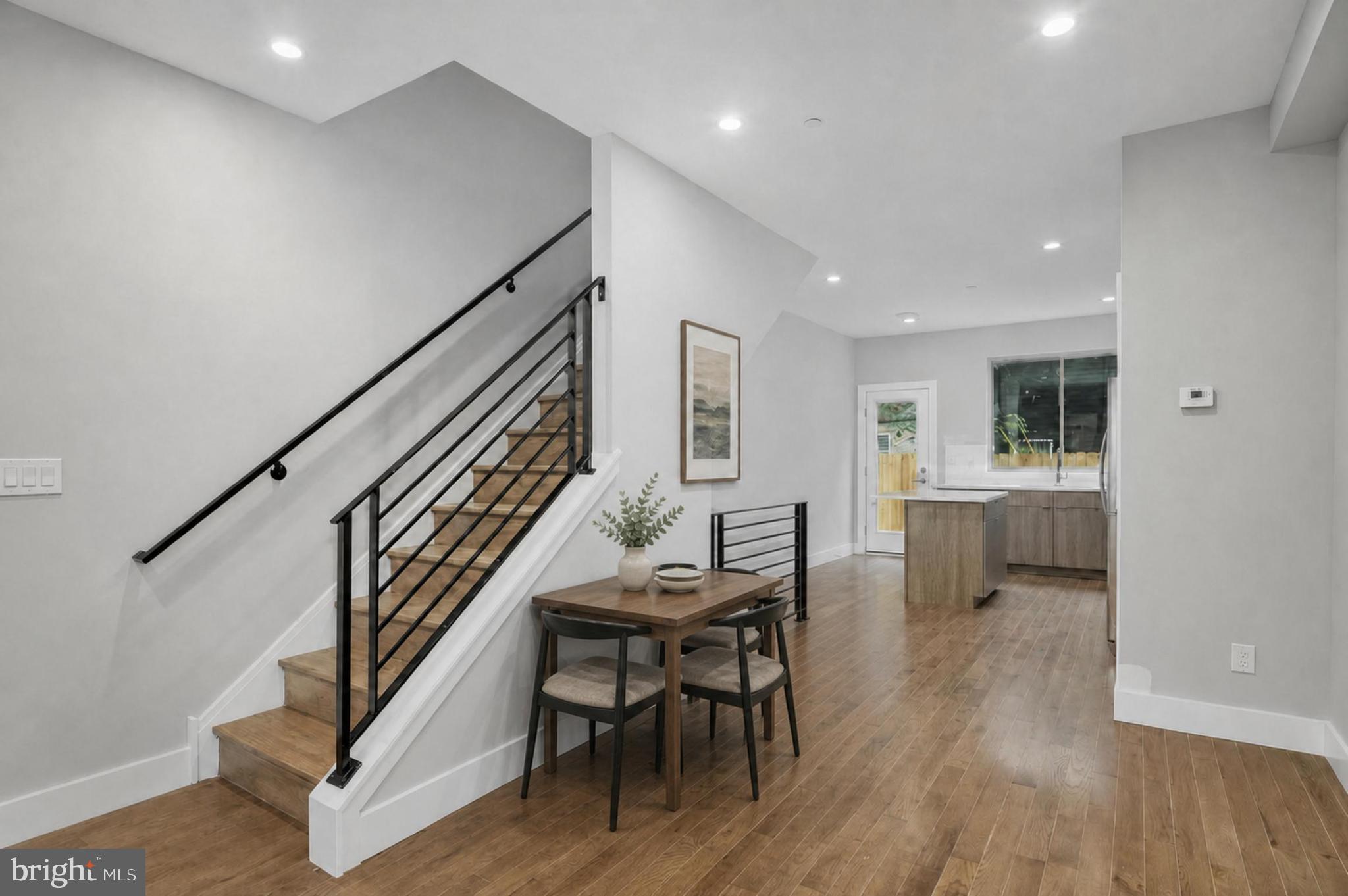 POINT BREEZE - Residential