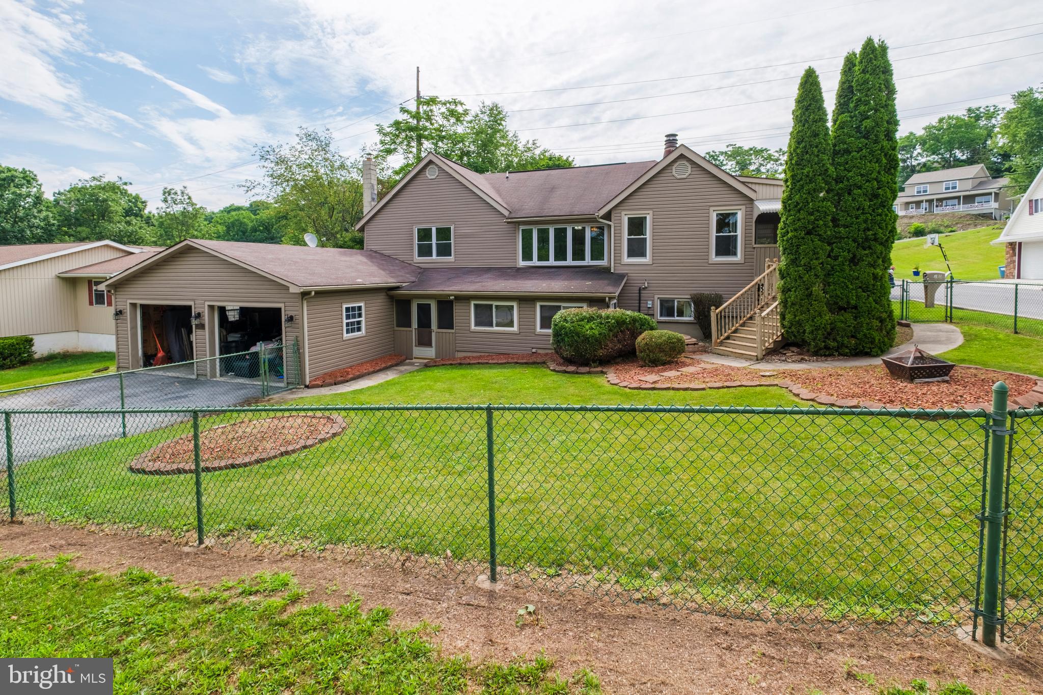 FAIRVIEW - Residential