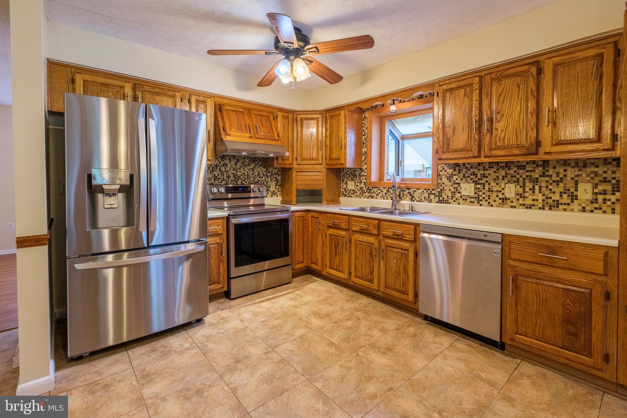 FAIRVIEW - Residential