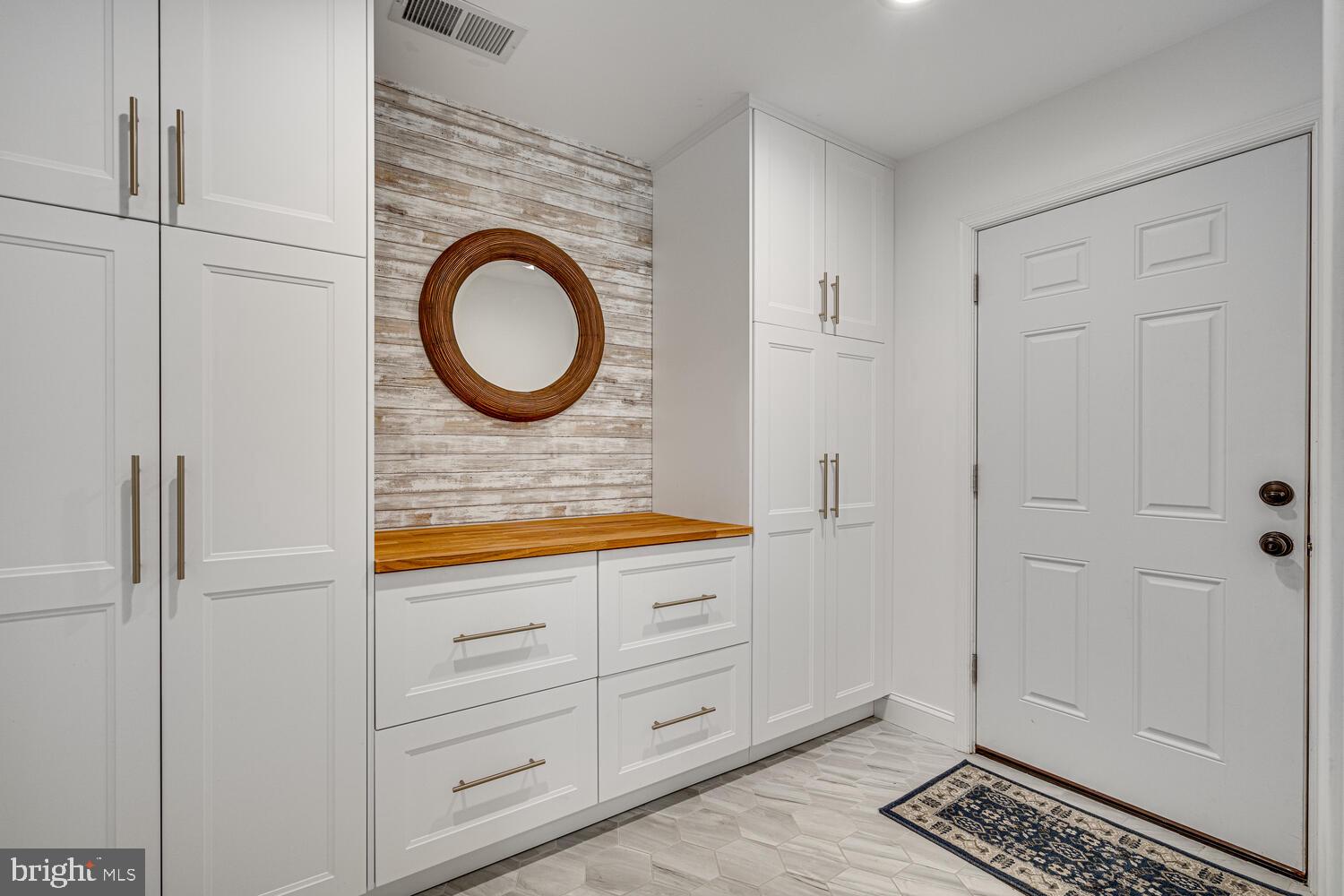 CLARKS CROSSING - Residential