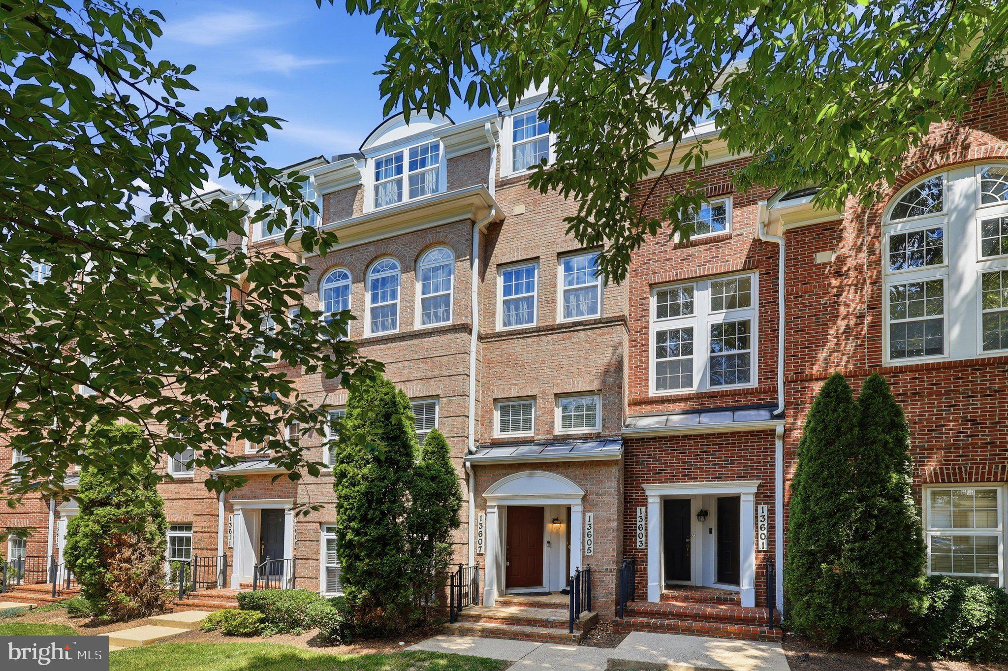 BUCKINGHAM STATION - Residential