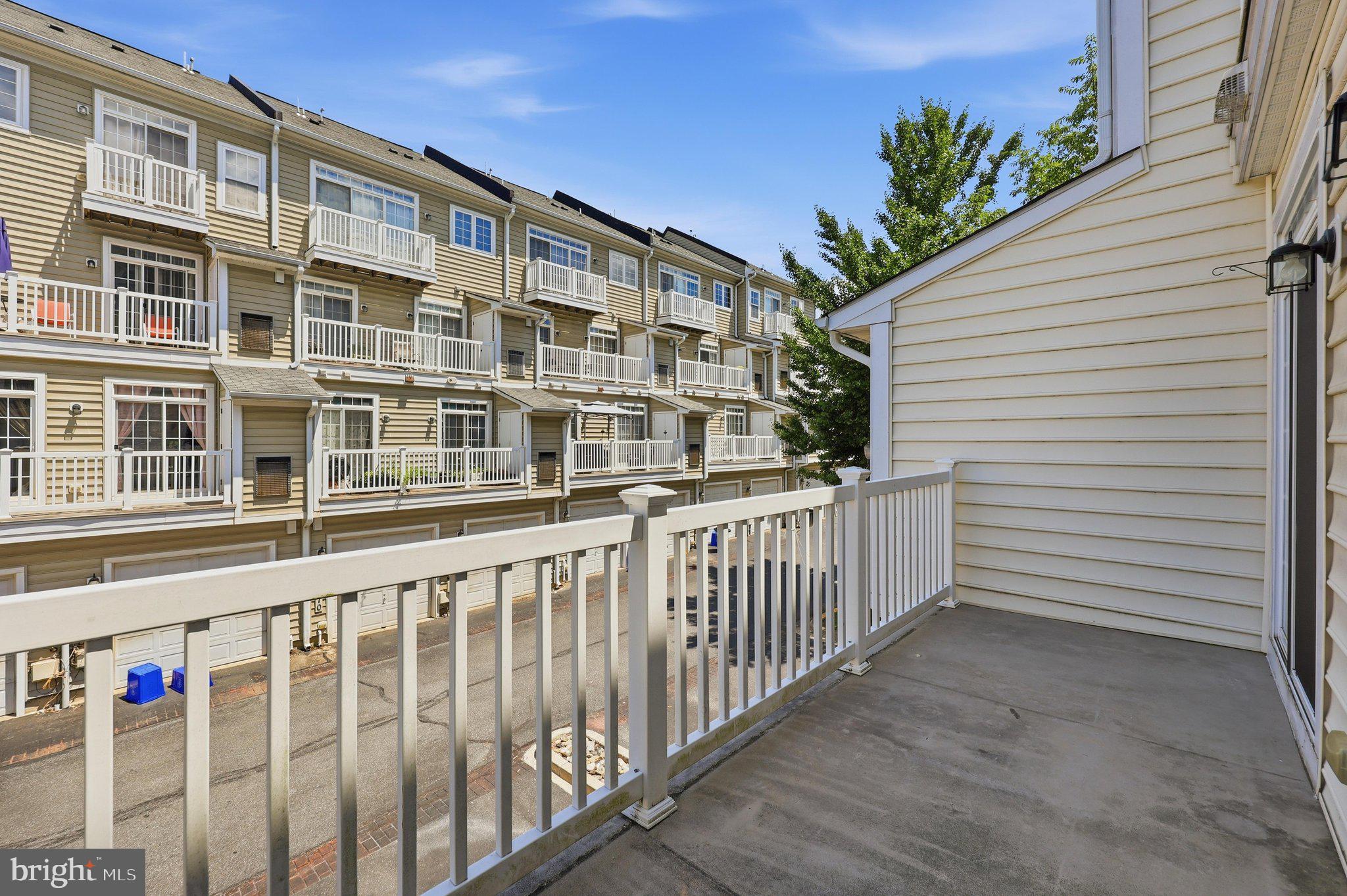 BUCKINGHAM STATION - Residential