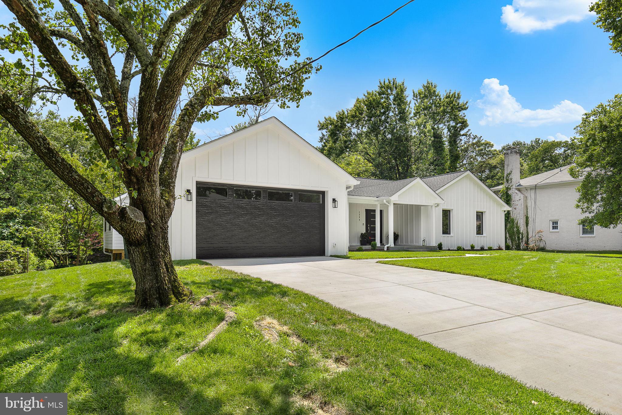 BALLANTRAE - Residential