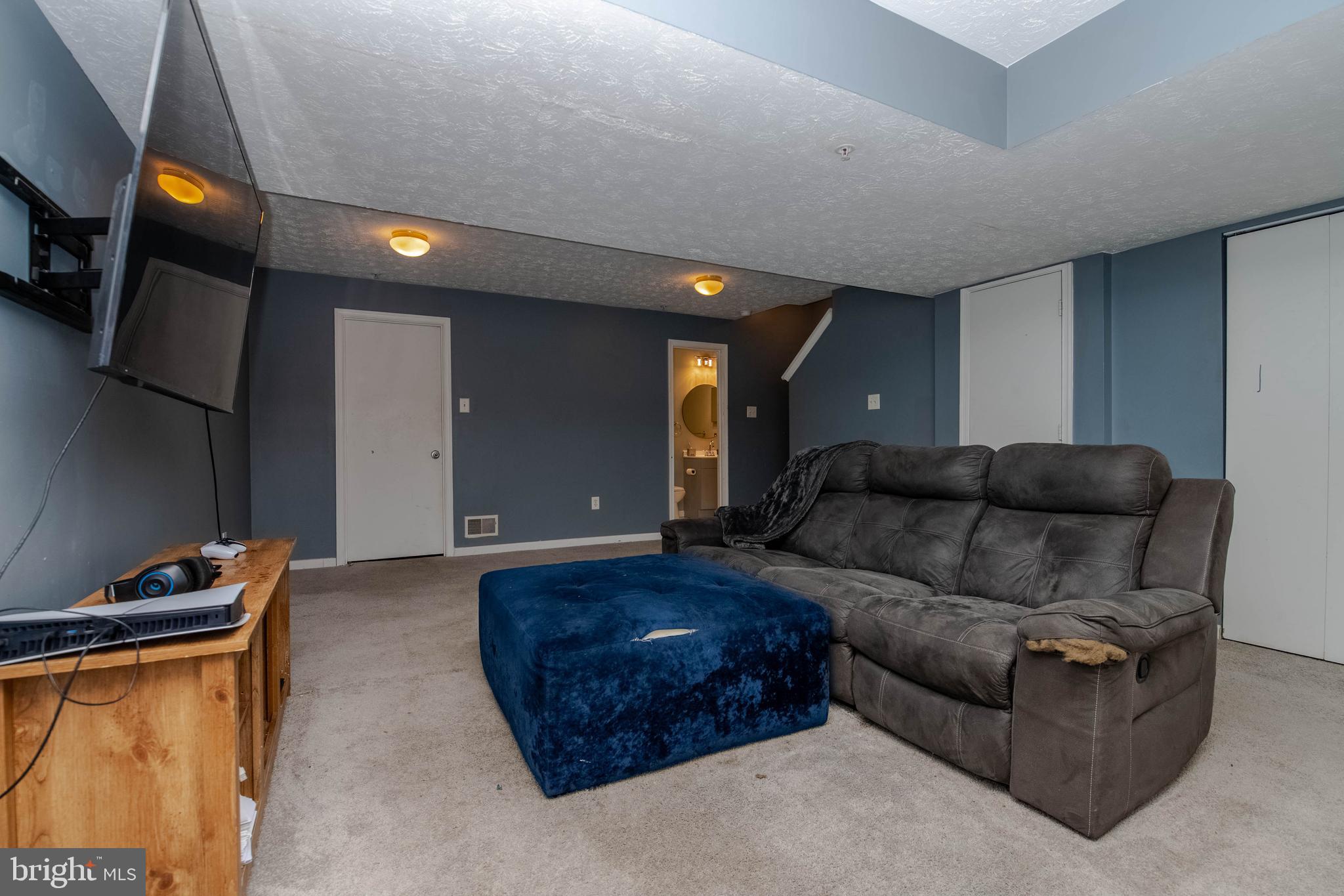 NEW HAVEN WOODS - Residential