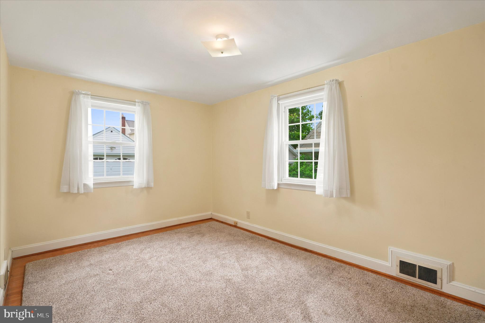 MERWOOD PARK - Residential