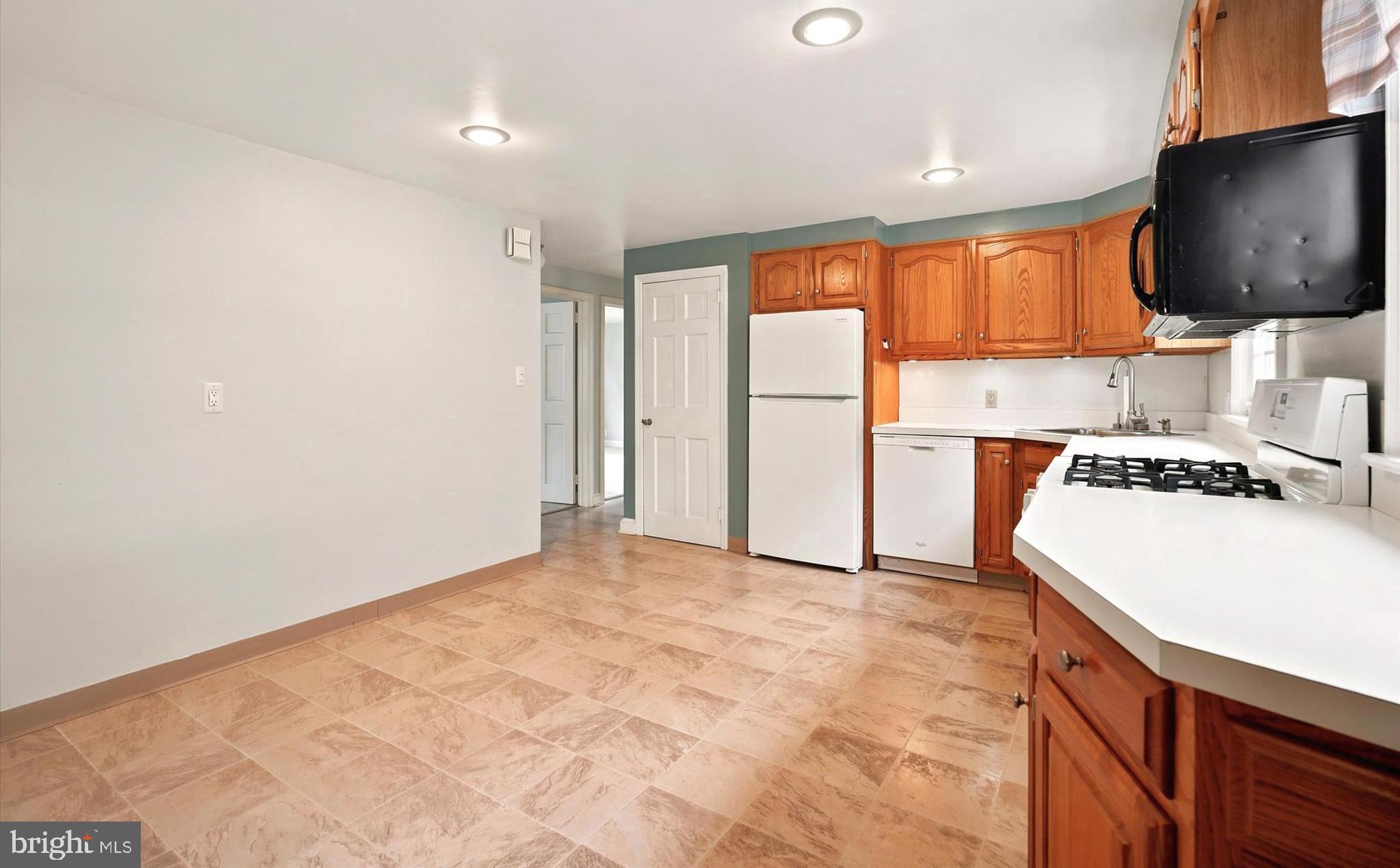 MERWOOD PARK - Residential