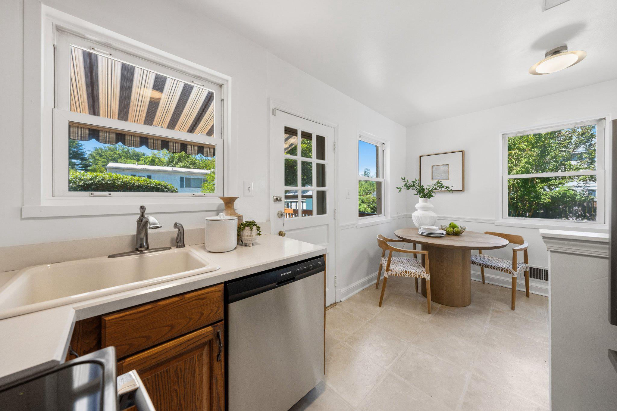 KENSINGTON ESTATES - Residential