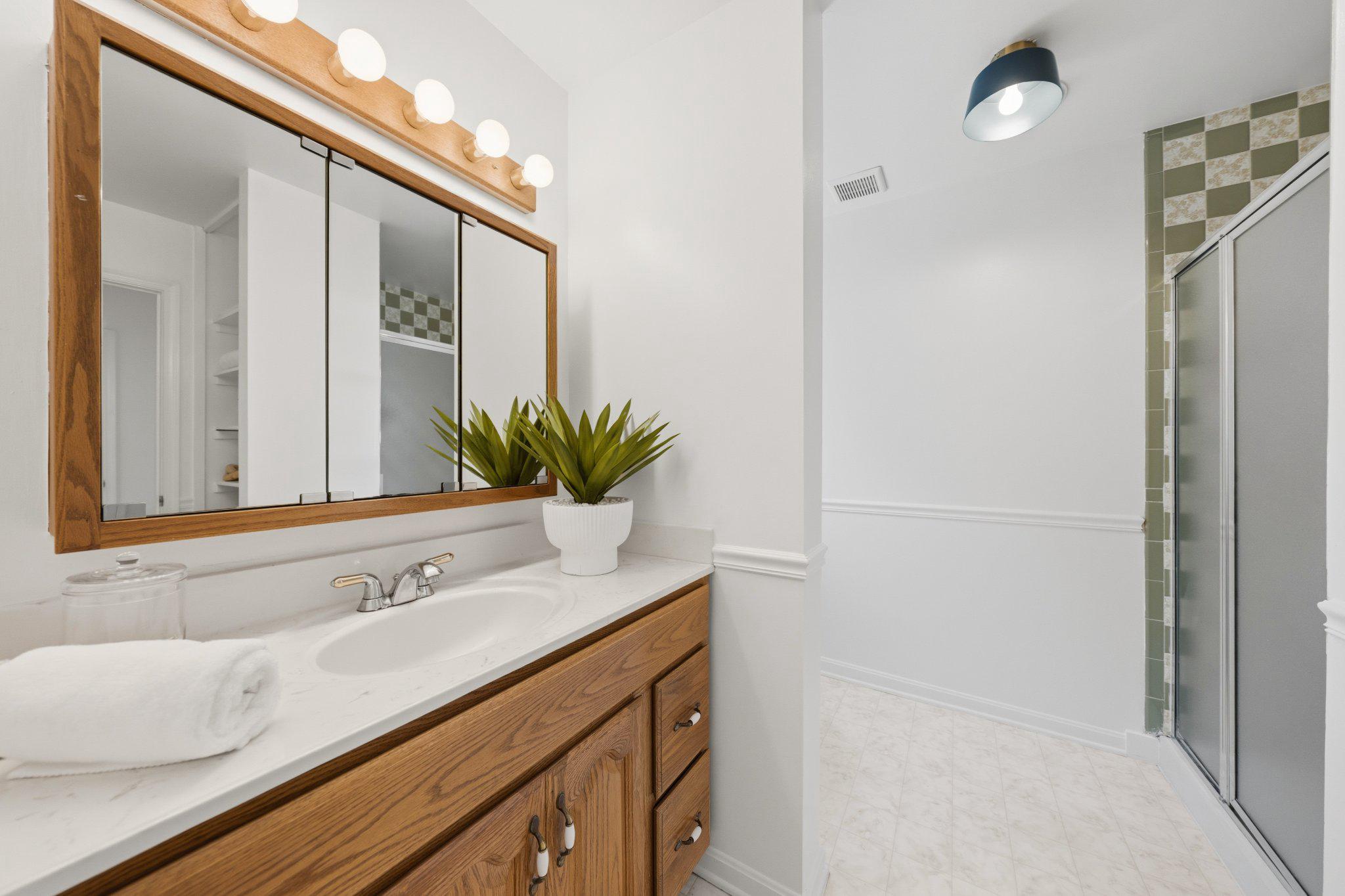 KENSINGTON ESTATES - Residential