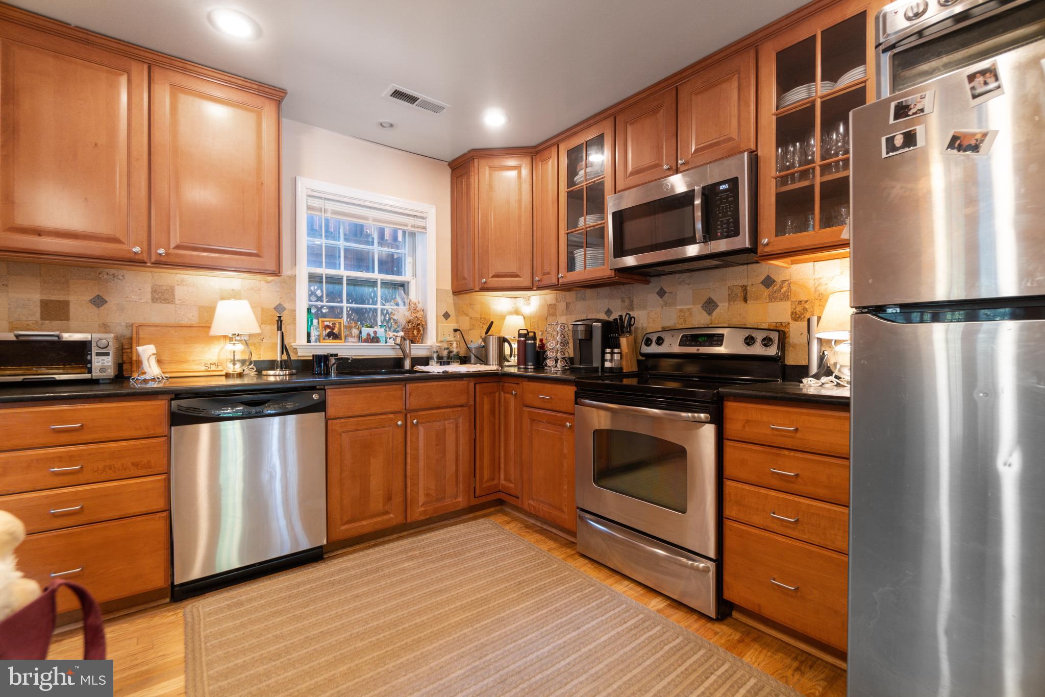 KENWOOD FOREST - Residential