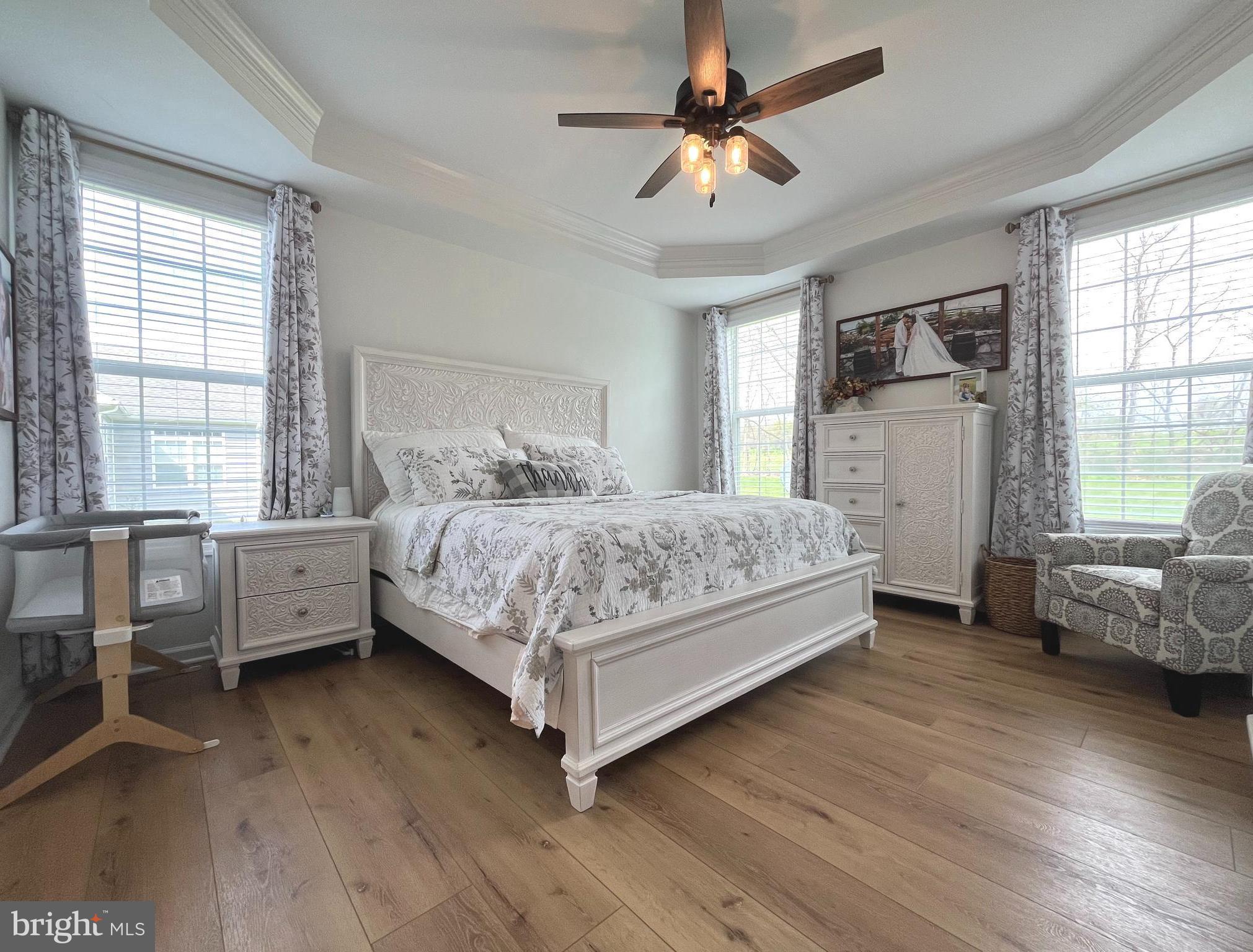 APPLE KNOLLS ESTATES - Residential