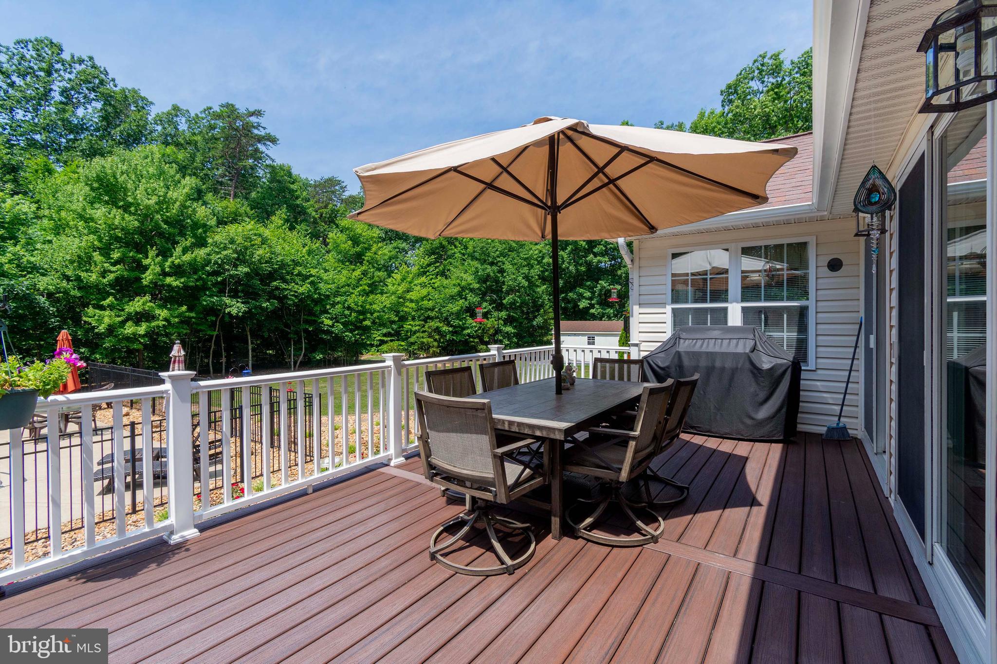 MAGNOLIA HARBOUR - Residential