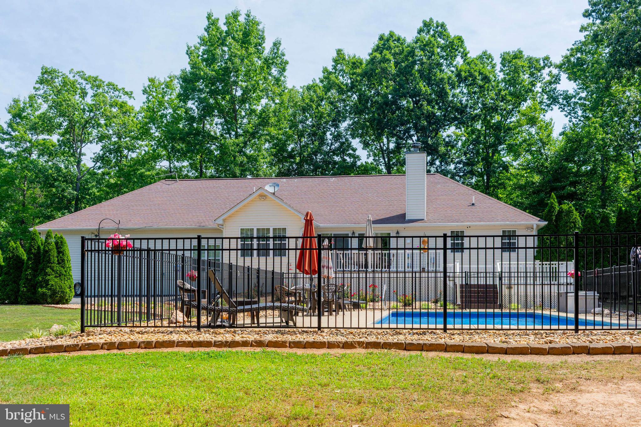 MAGNOLIA HARBOUR - Residential
