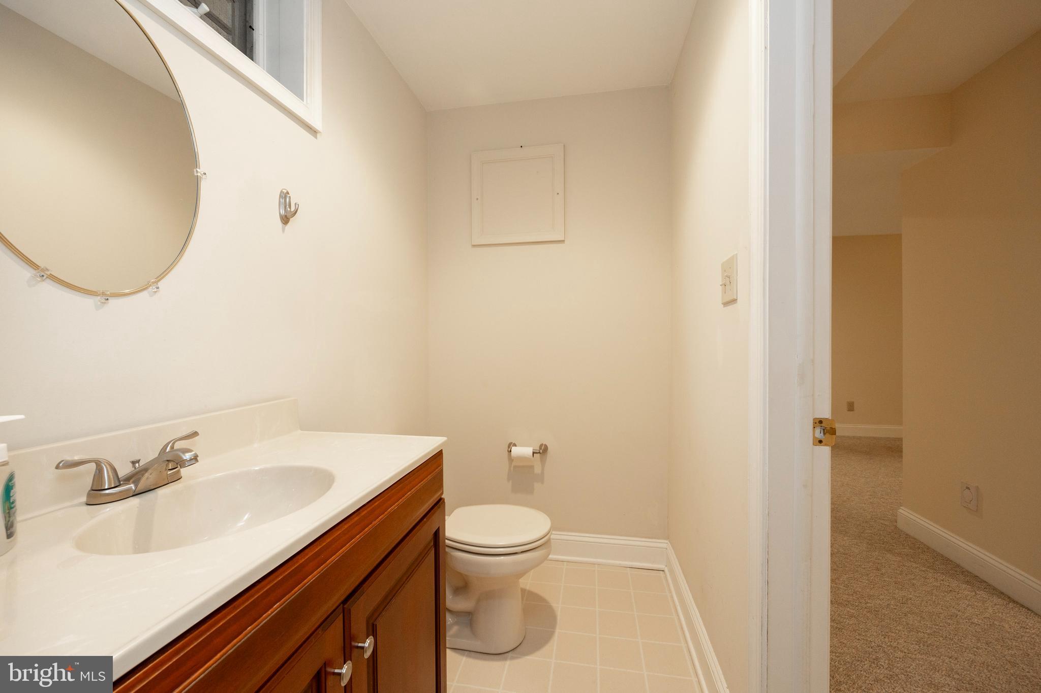 CAMBRIDGE CHASE - Residential