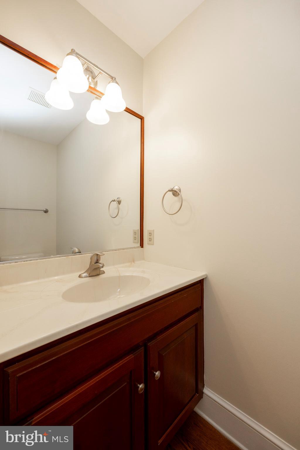 CAMBRIDGE CHASE - Residential