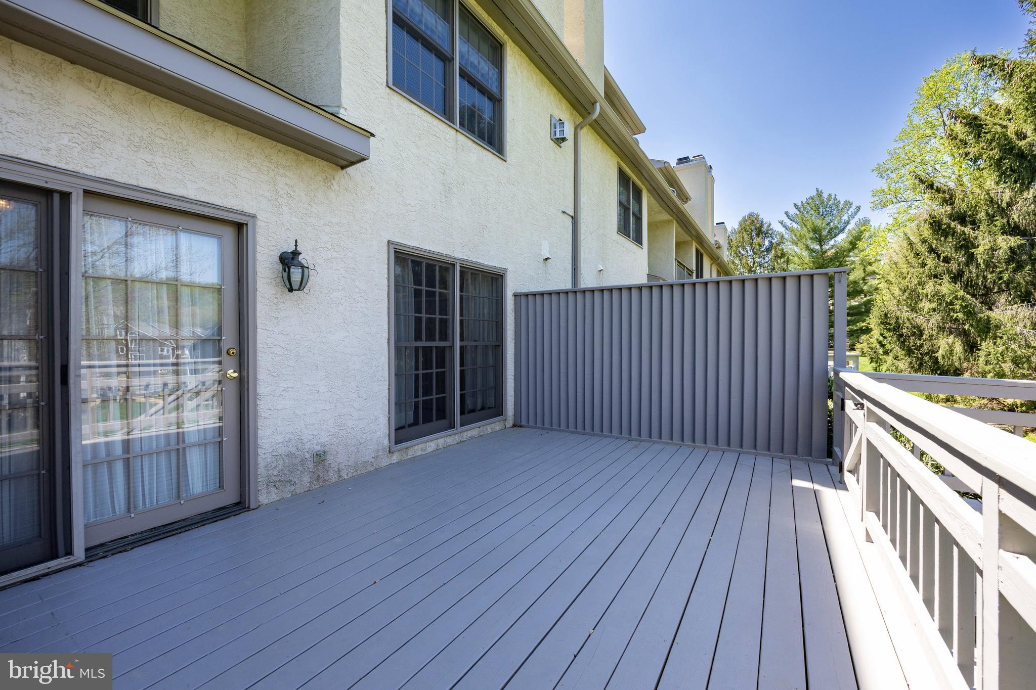 CAMBRIDGE CHASE - Residential