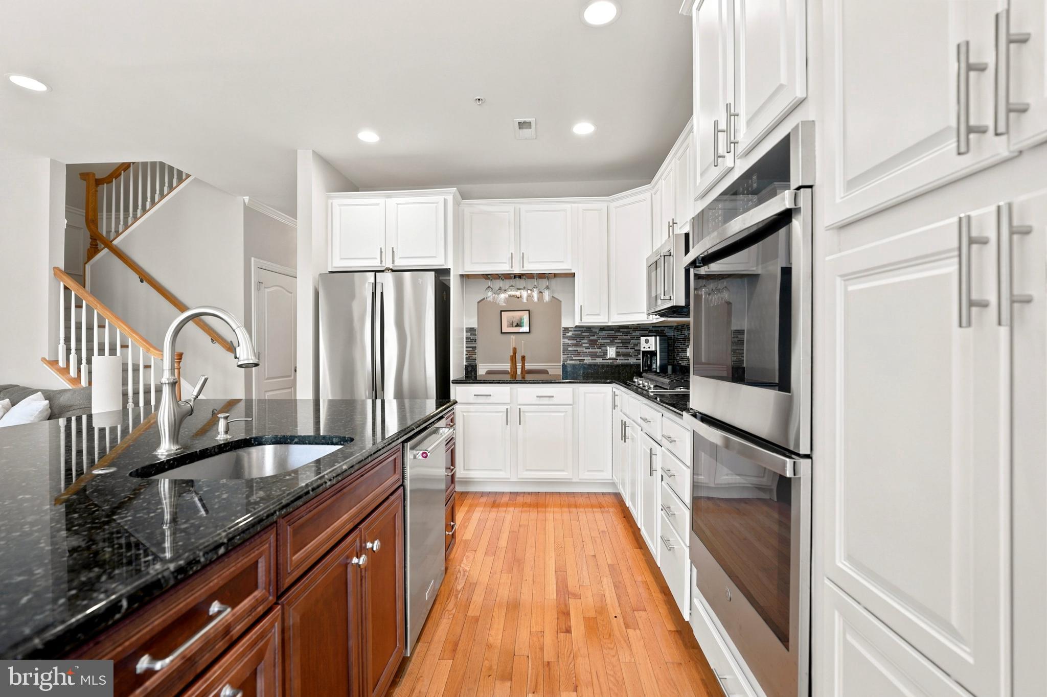 TH AT HERITAGE CNTR - Residential