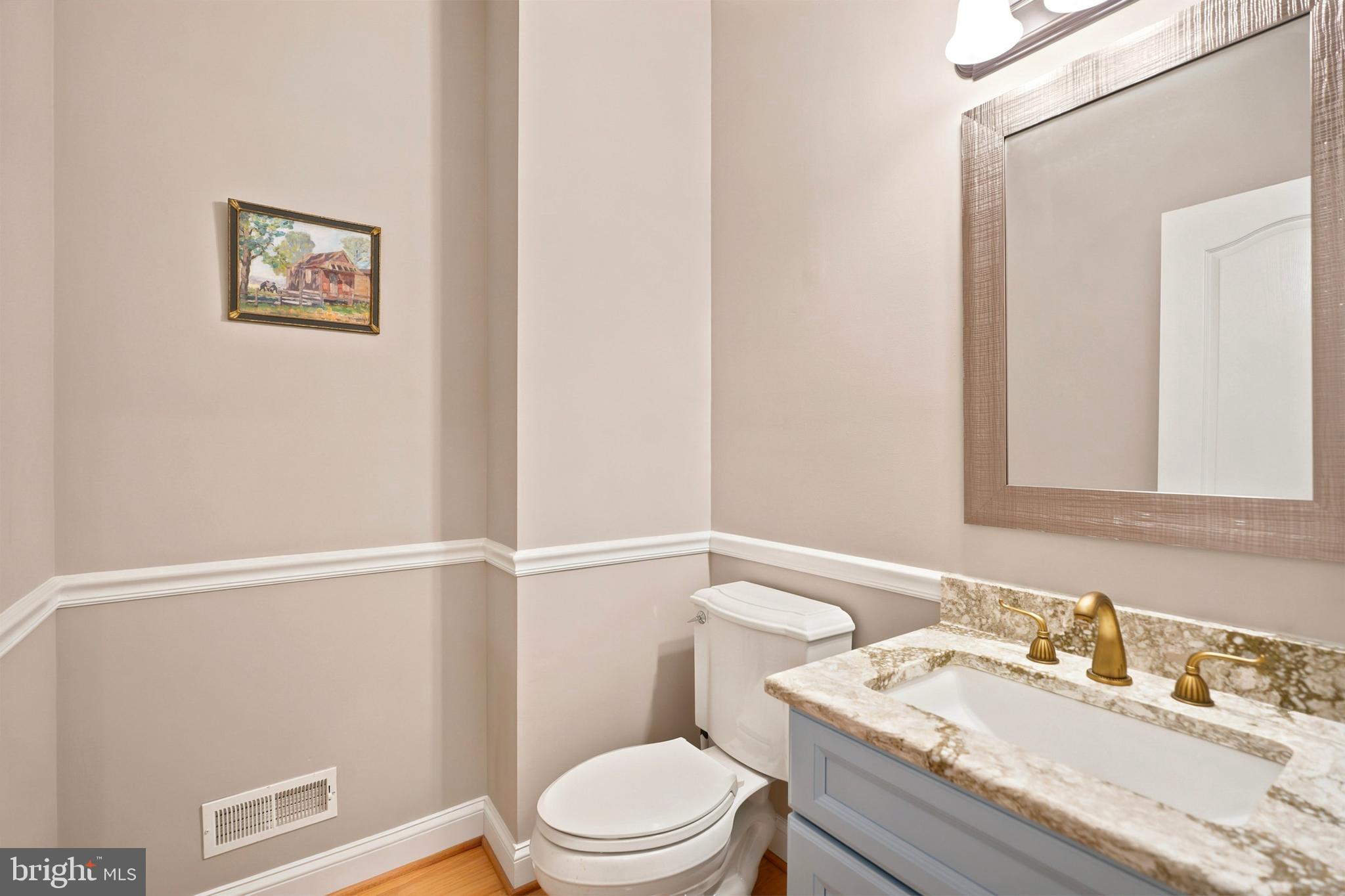 TH AT HERITAGE CNTR - Residential