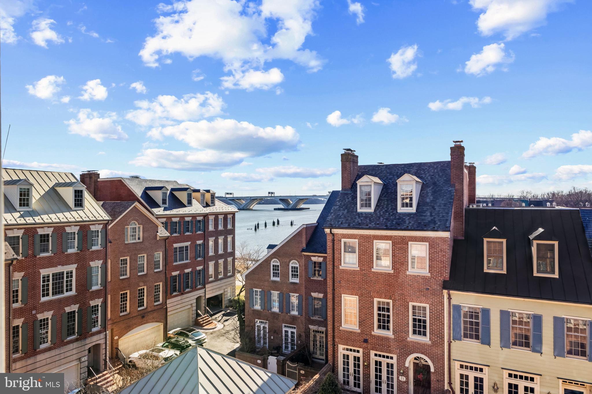 HARBORSIDE - Residential