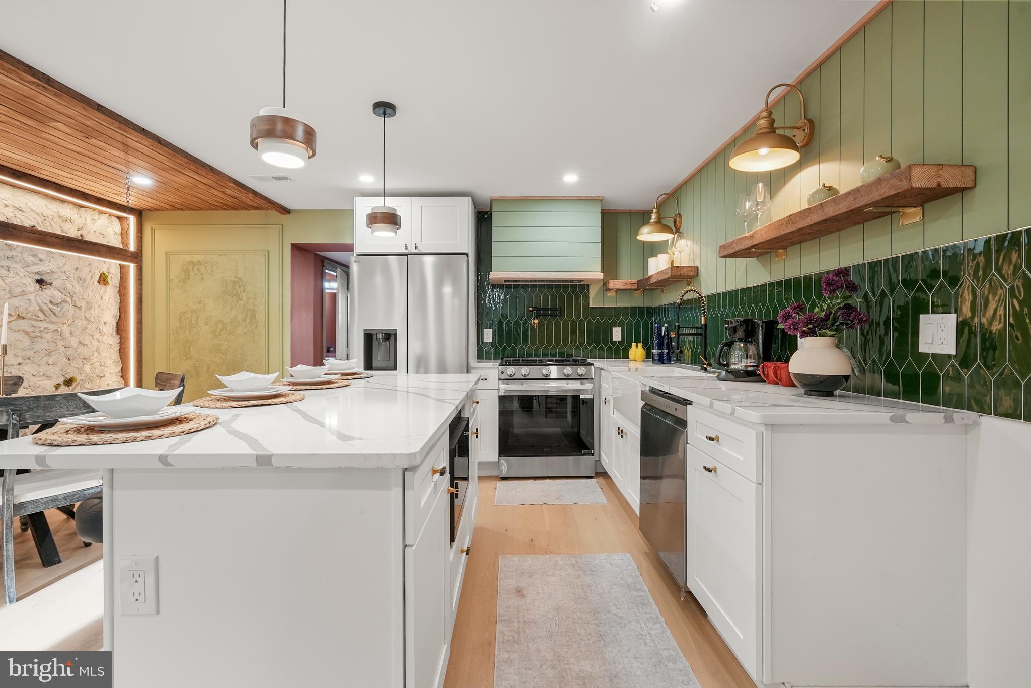 NORRIS SQUARE - Residential