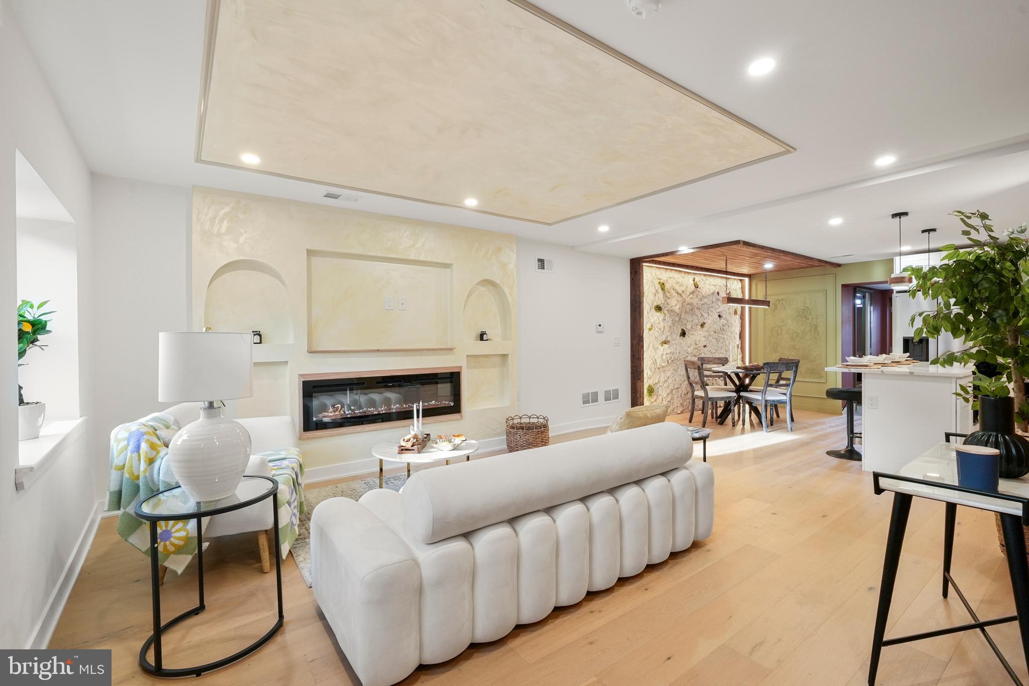 NORRIS SQUARE - Residential