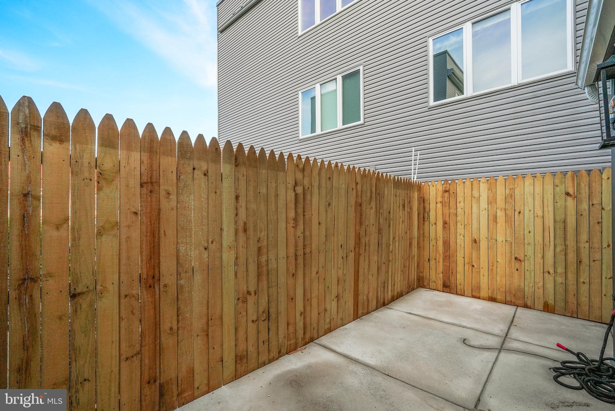 NORRIS SQUARE - Residential