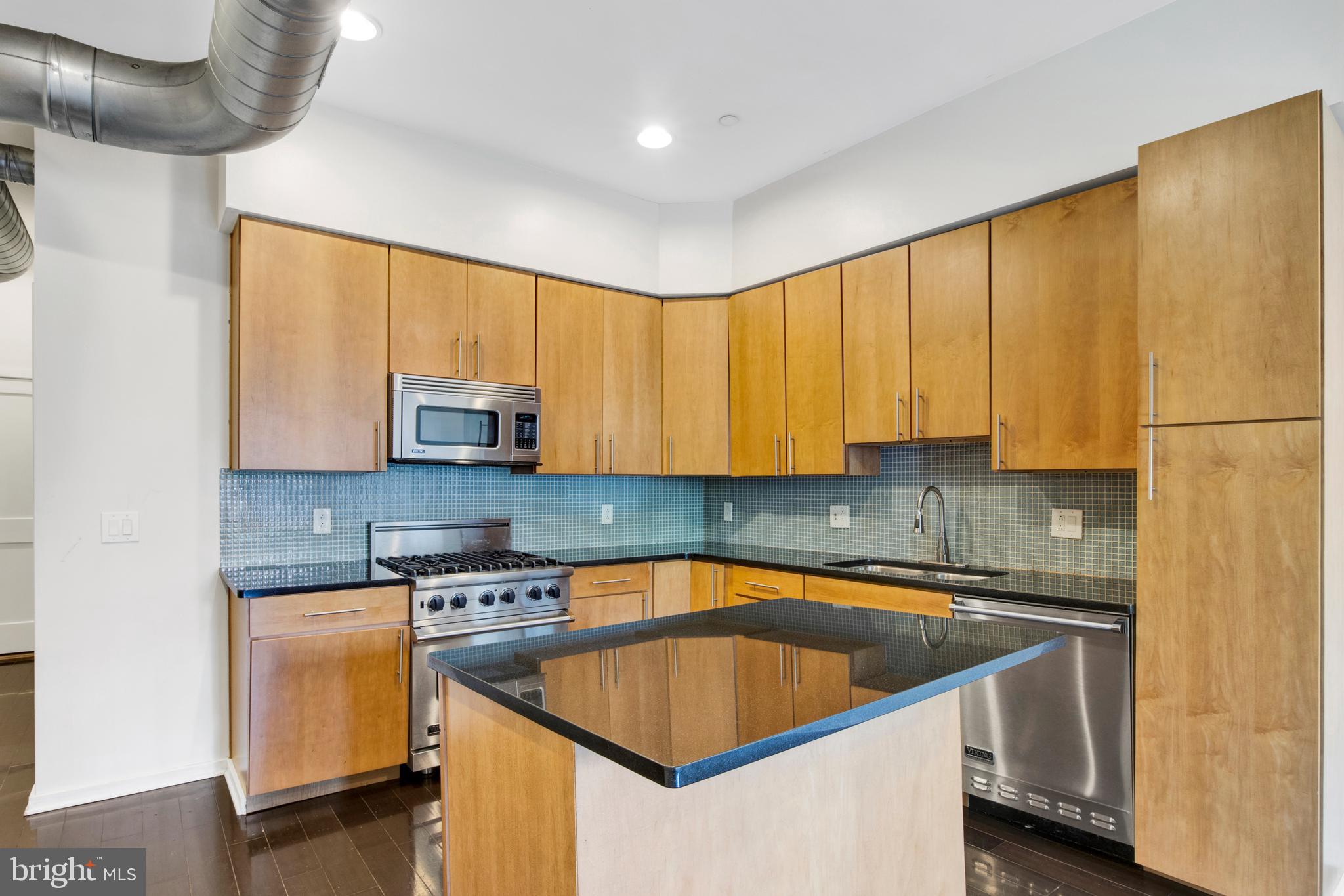 EAST FALLS - Residential