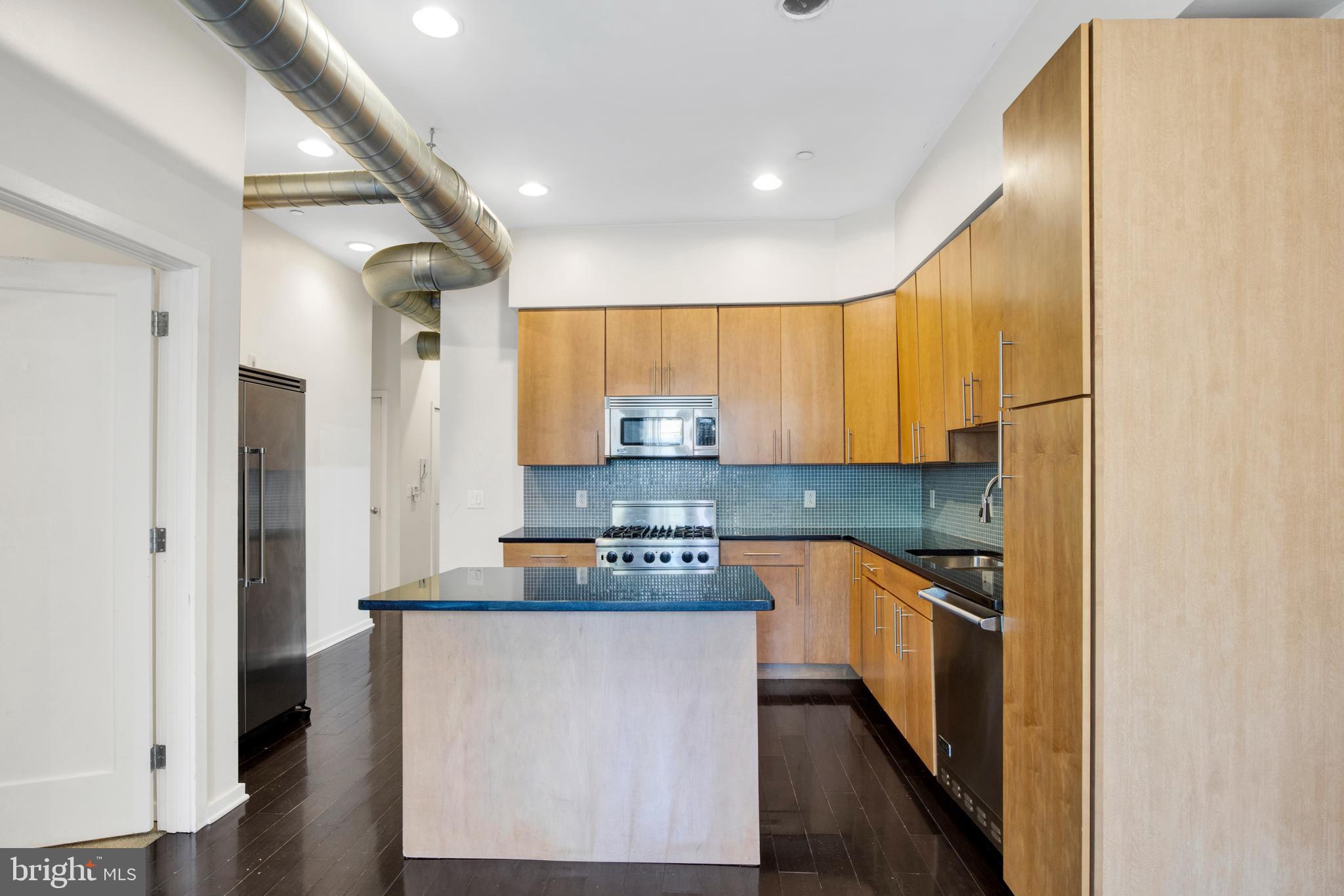EAST FALLS - Residential