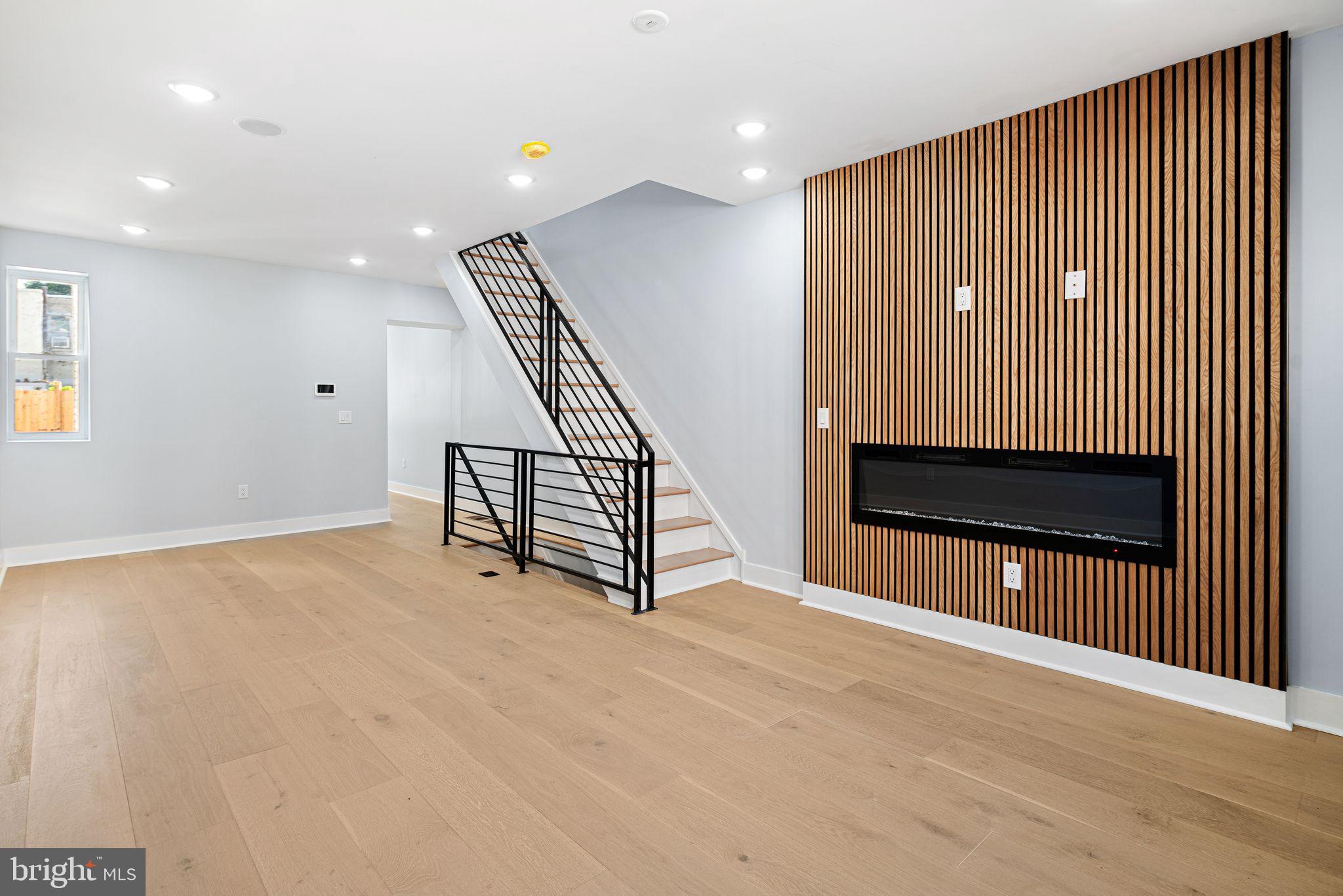 PORT RICHMOND - Residential