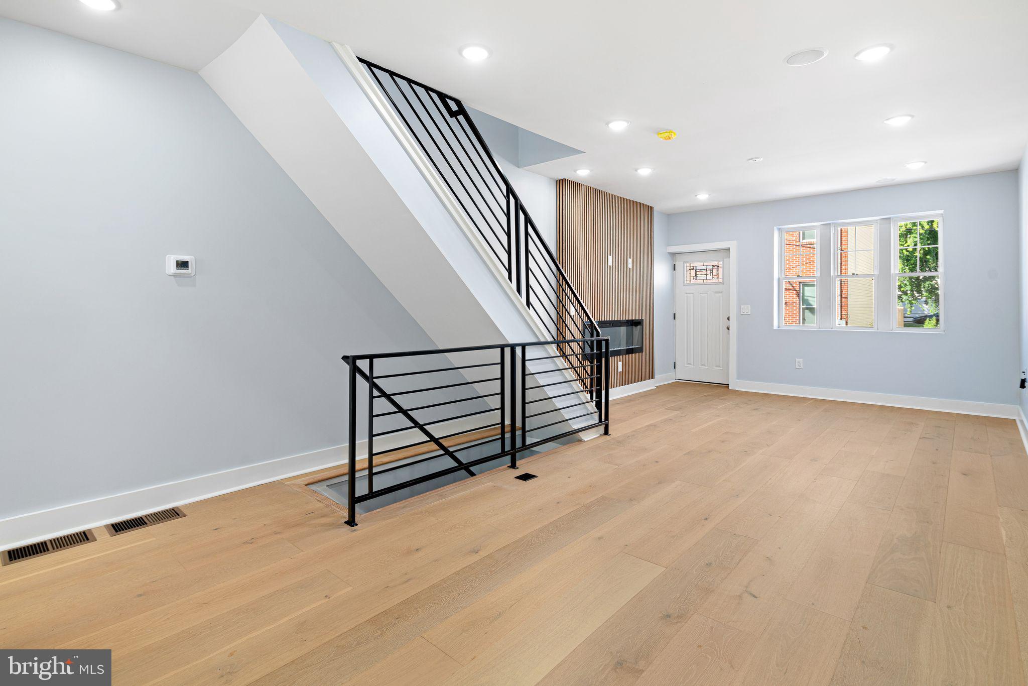 PORT RICHMOND - Residential