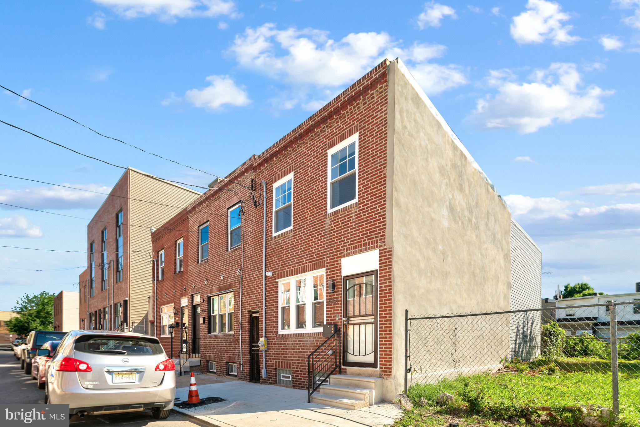 PORT RICHMOND - Residential