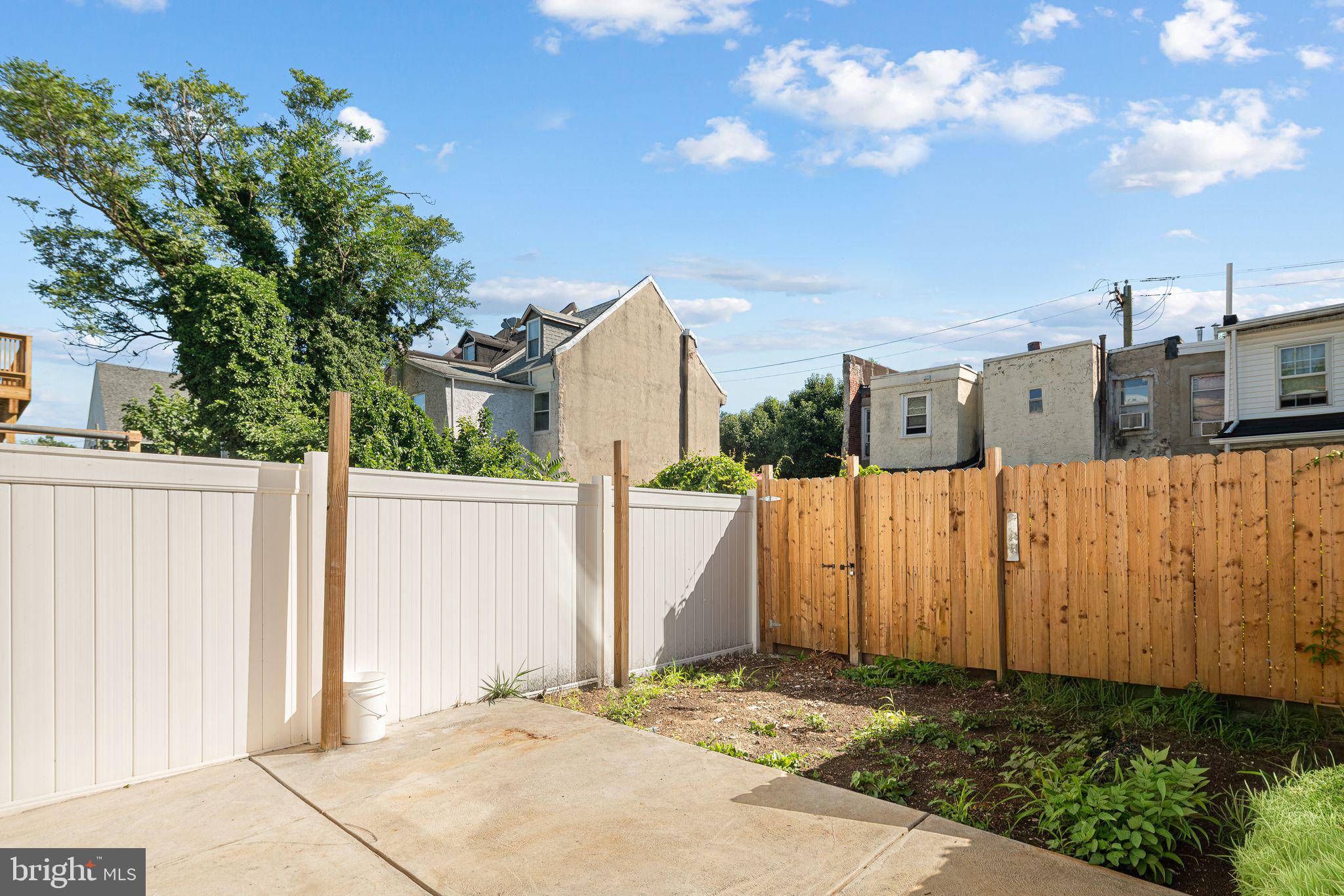 PORT RICHMOND - Residential