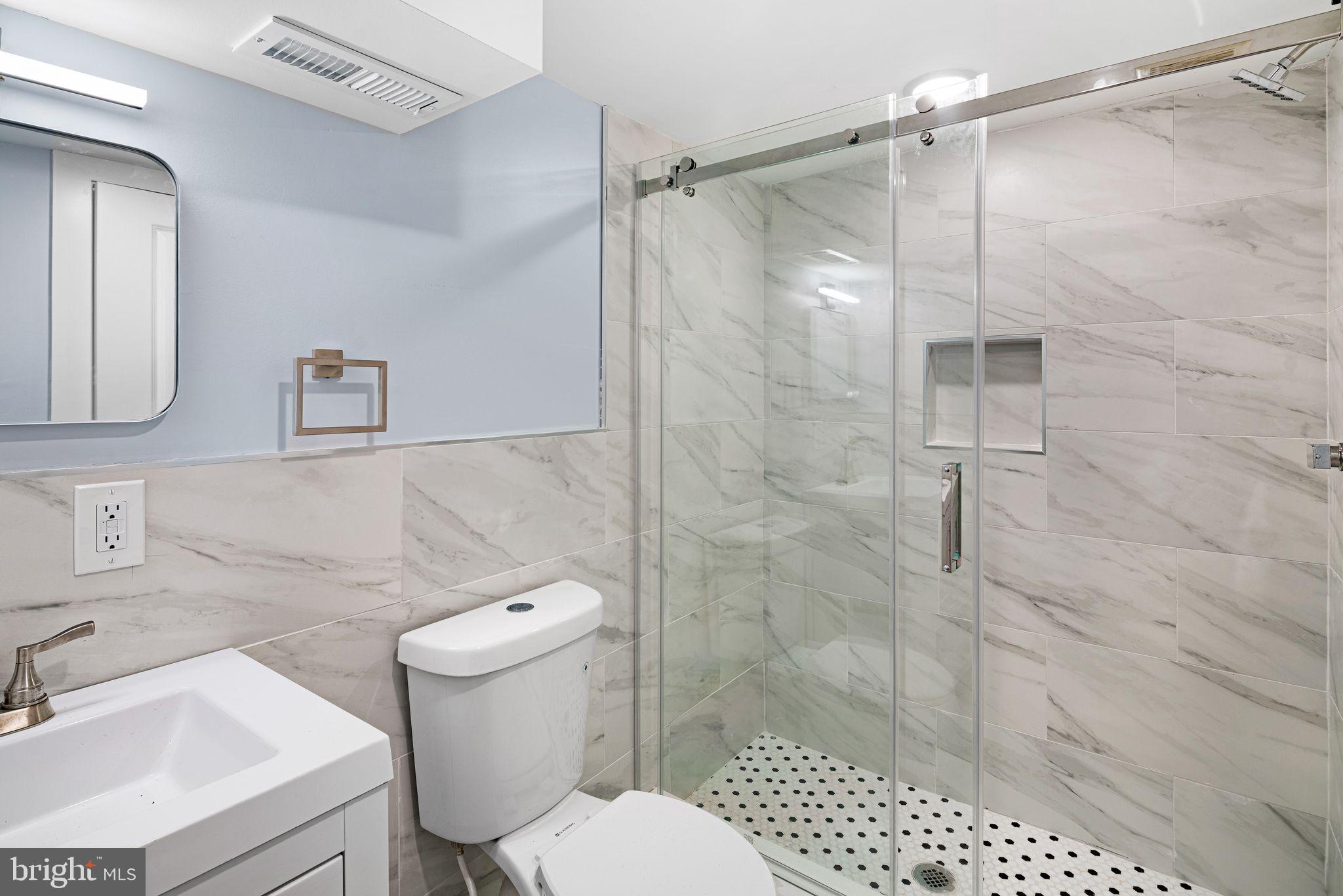 PORT RICHMOND - Residential