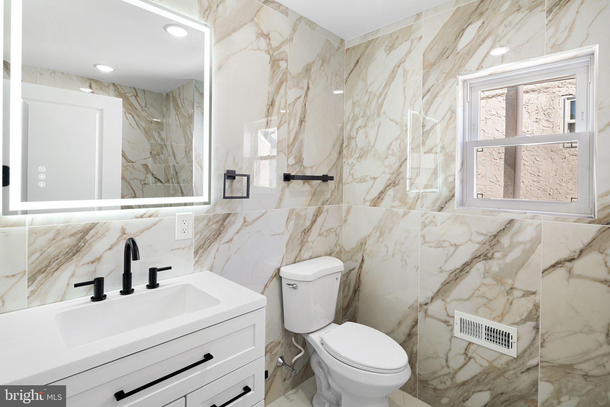 PORT RICHMOND - Residential
