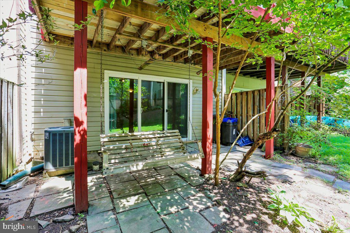 WILLOW COVE TOWNHOMES - Residential