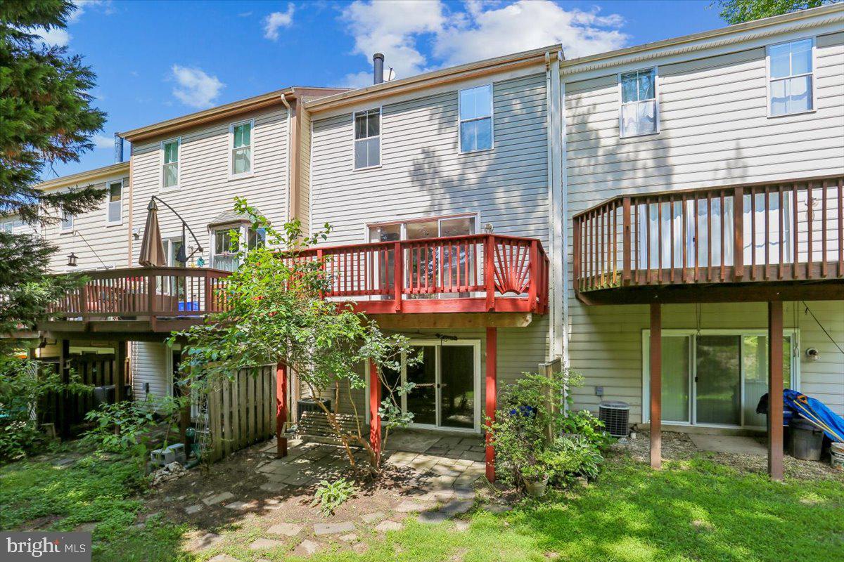 WILLOW COVE TOWNHOMES - Residential