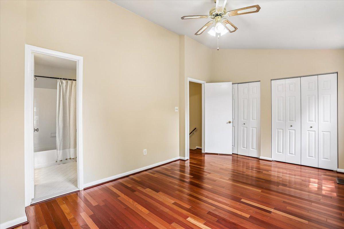 WILLOW COVE TOWNHOMES - Residential